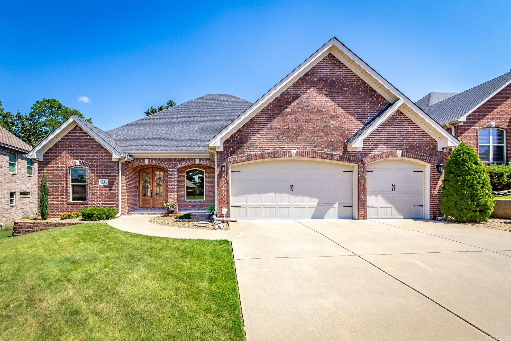 CHENAL VALLEY "TOURNAY CIRCLE" - Residential