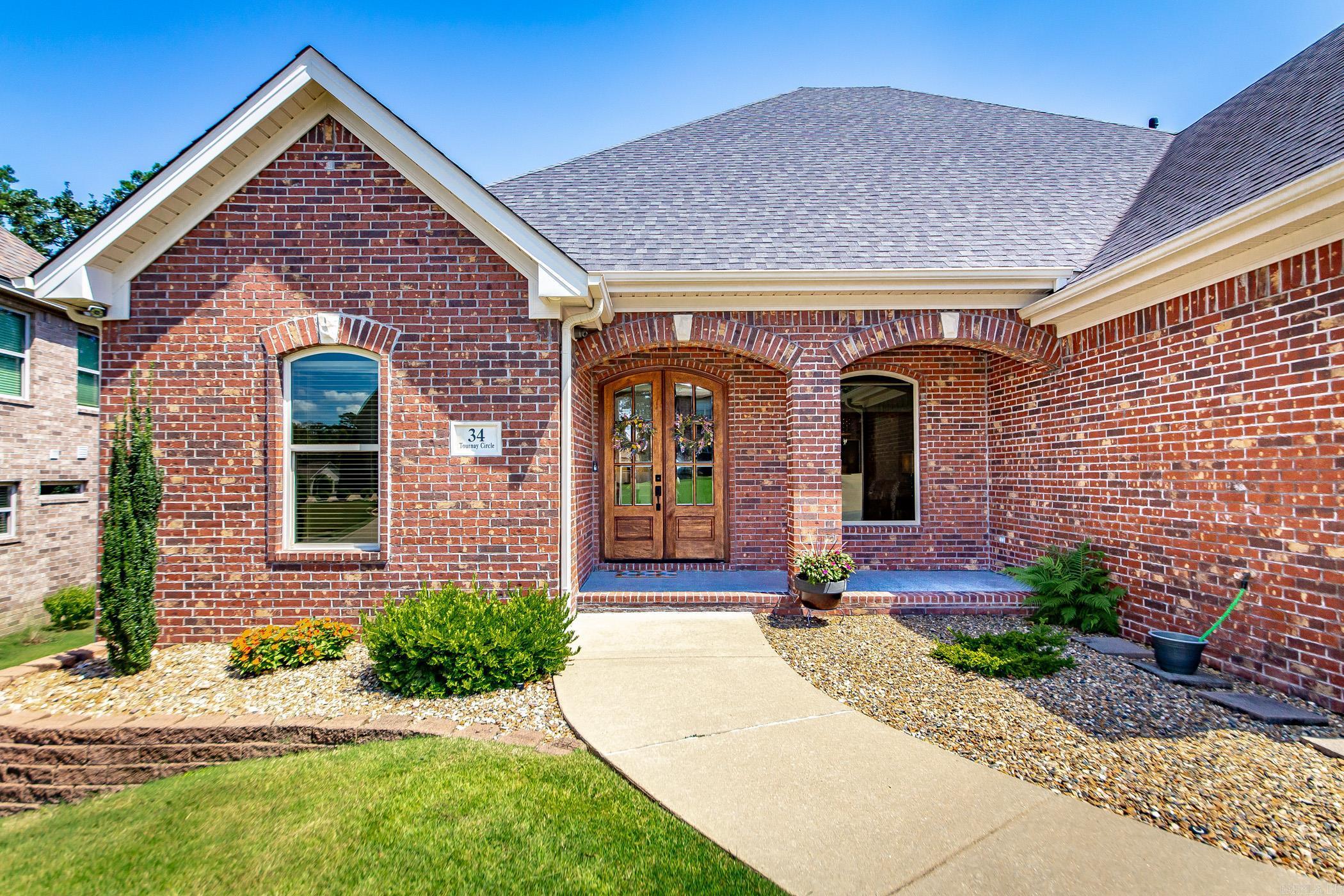 CHENAL VALLEY "TOURNAY CIRCLE" - Residential