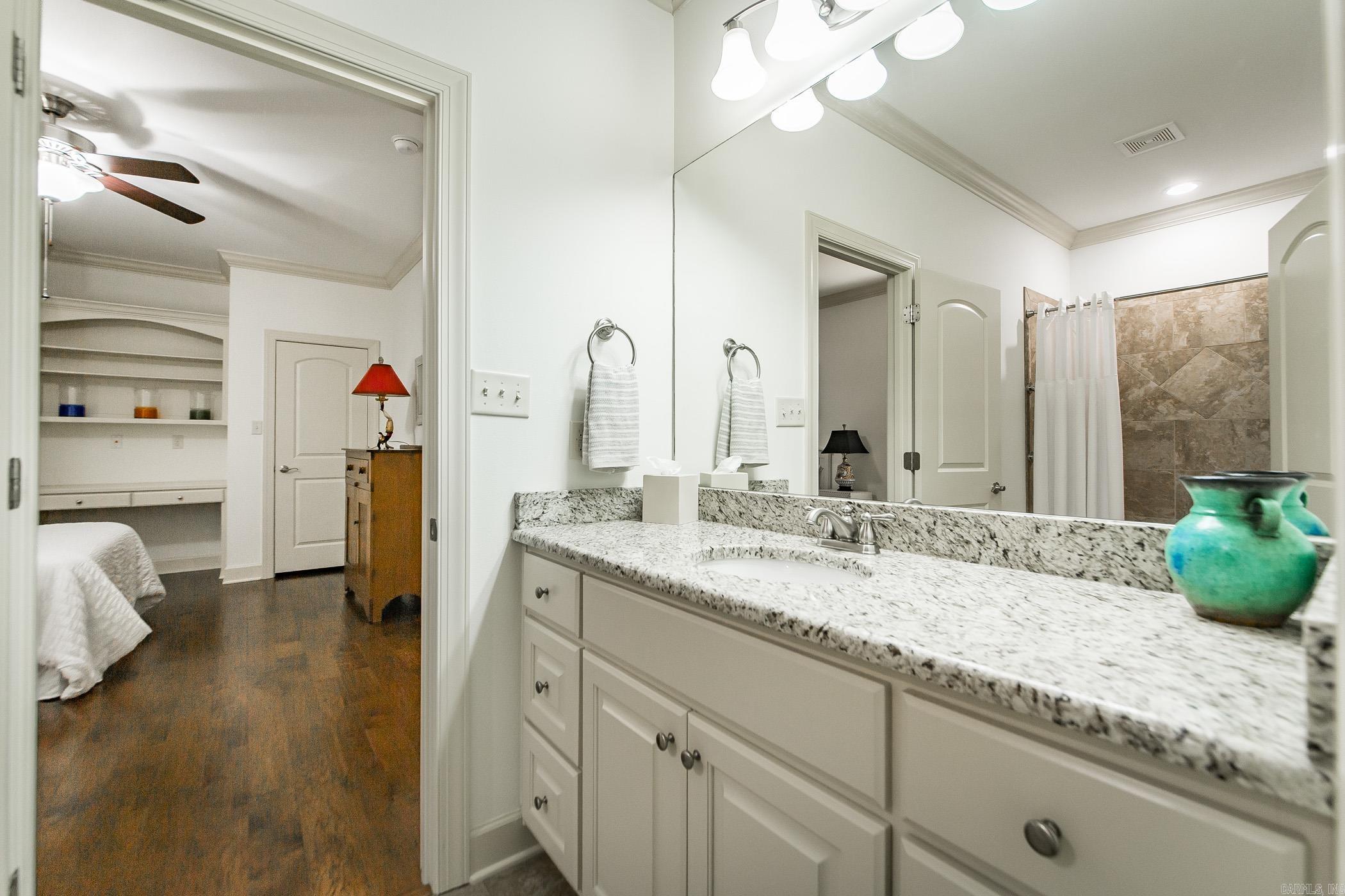 CHENAL VALLEY "TOURNAY CIRCLE" - Residential