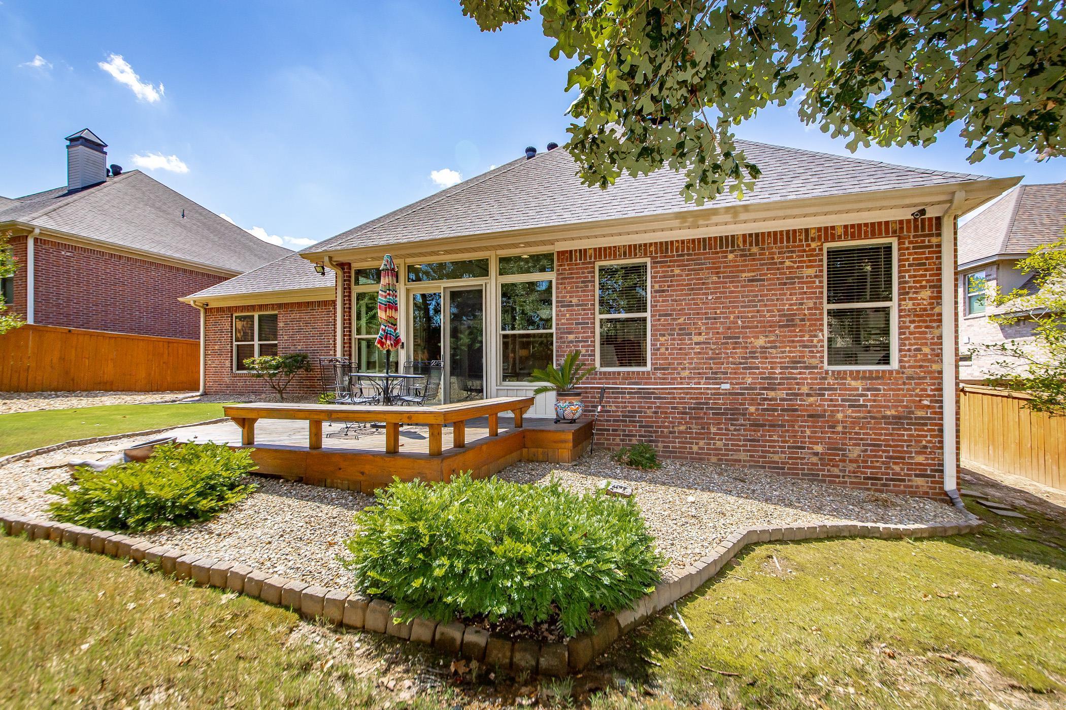 CHENAL VALLEY "TOURNAY CIRCLE" - Residential