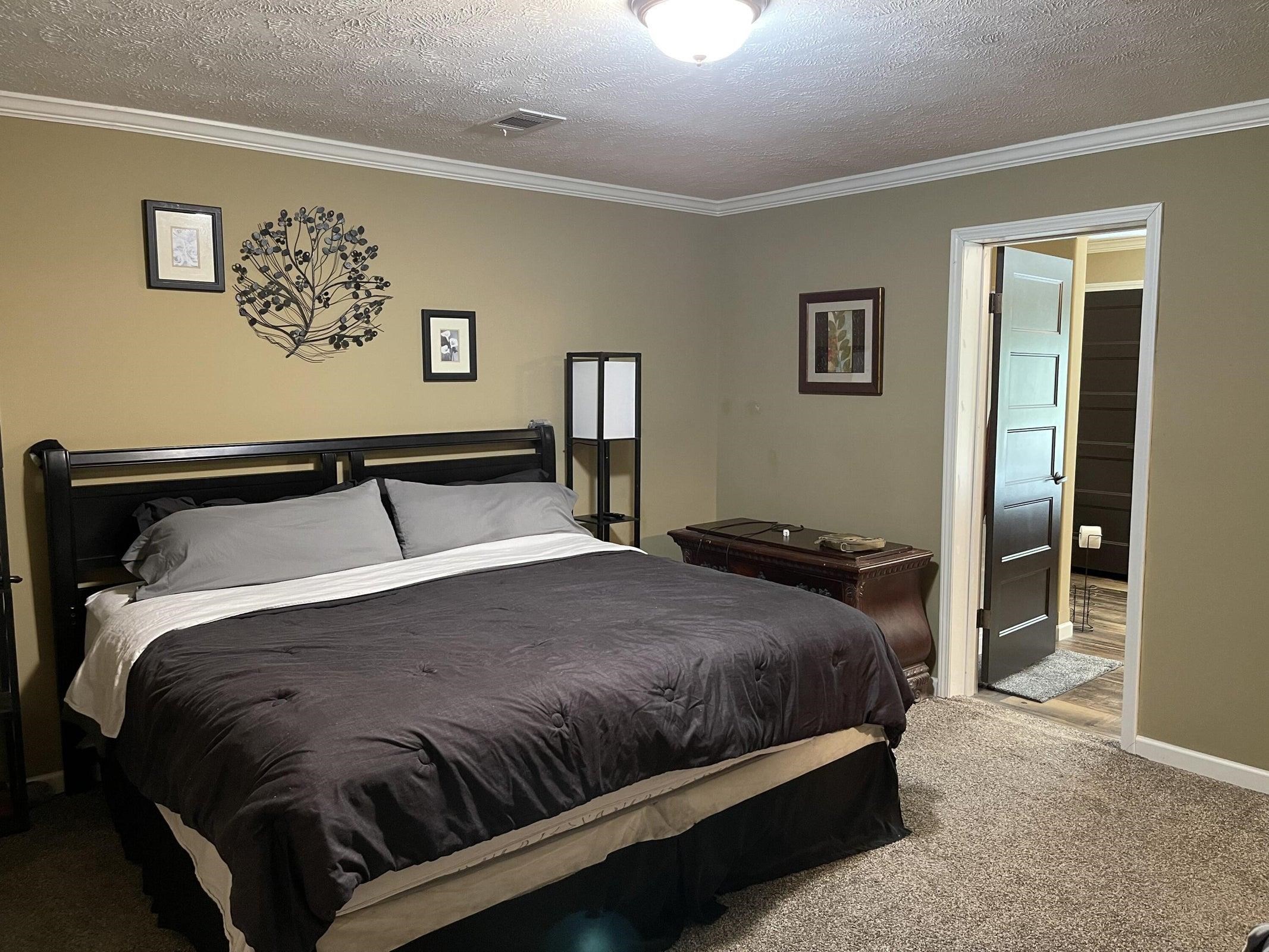 STILL HOUSE HILL - Residential