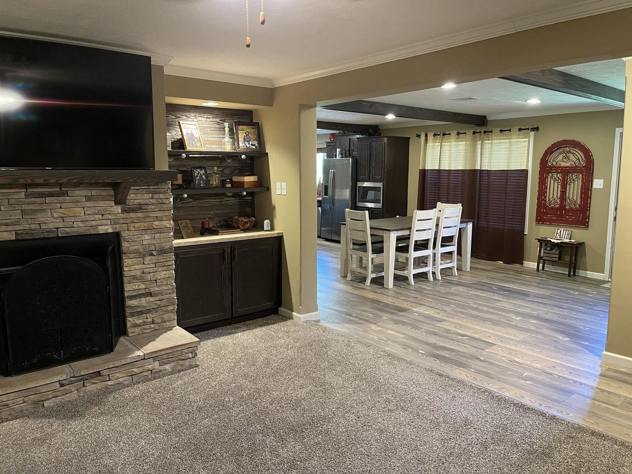 STILL HOUSE HILL - Residential