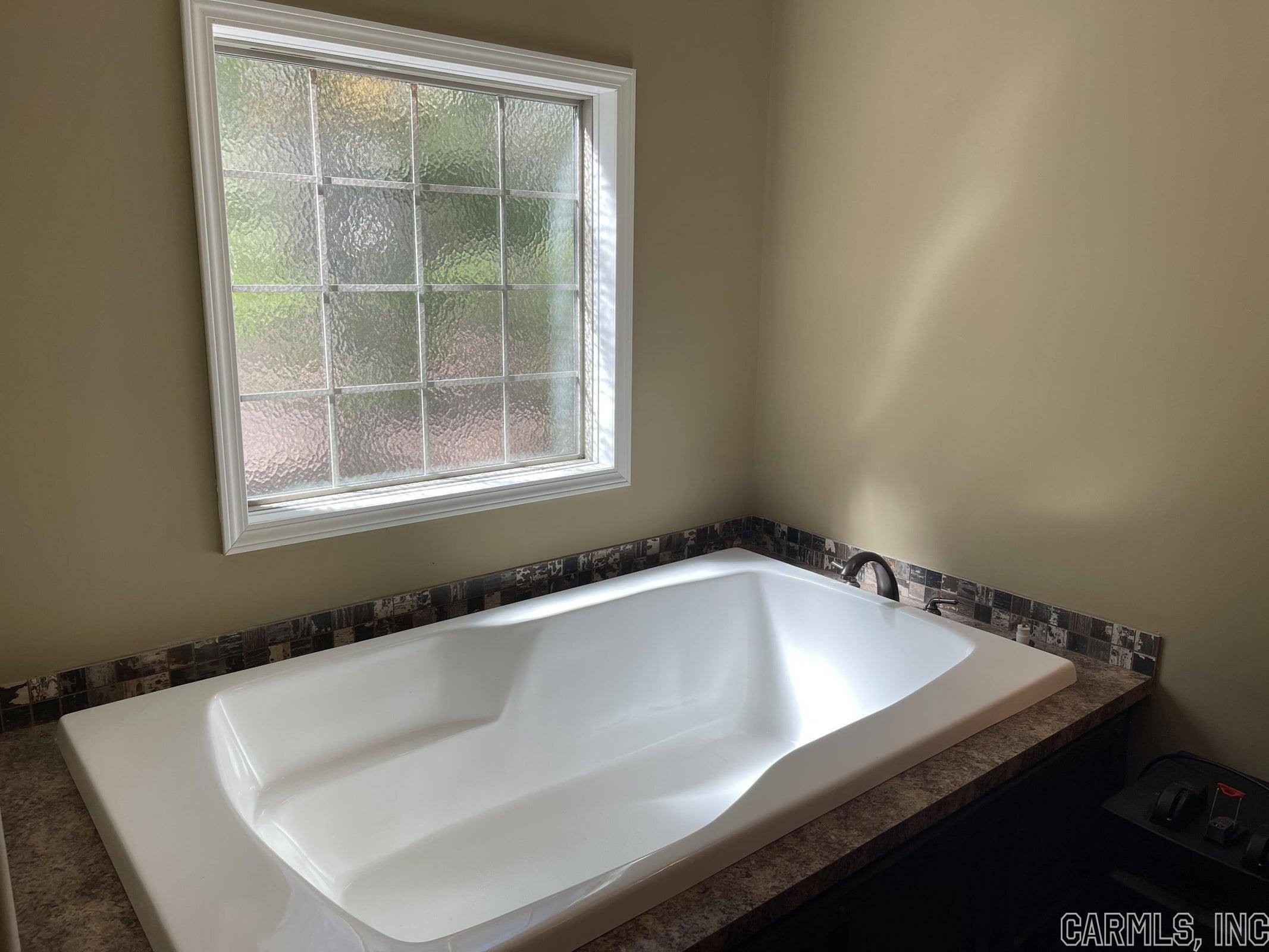 STILL HOUSE HILL - Residential