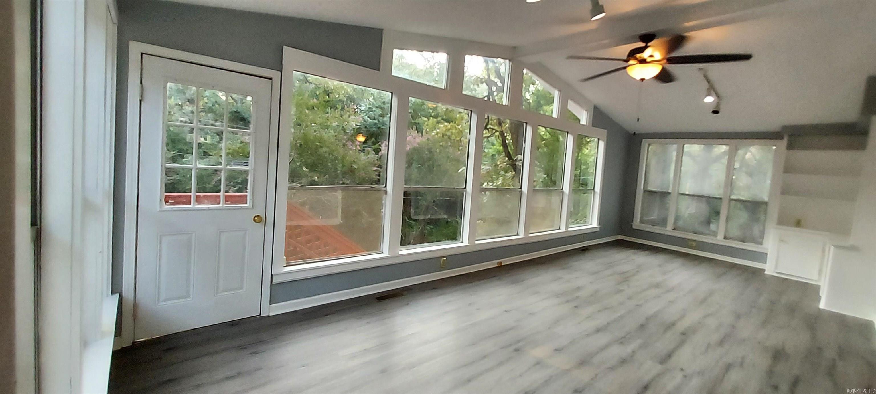 BELLE PT - Residential