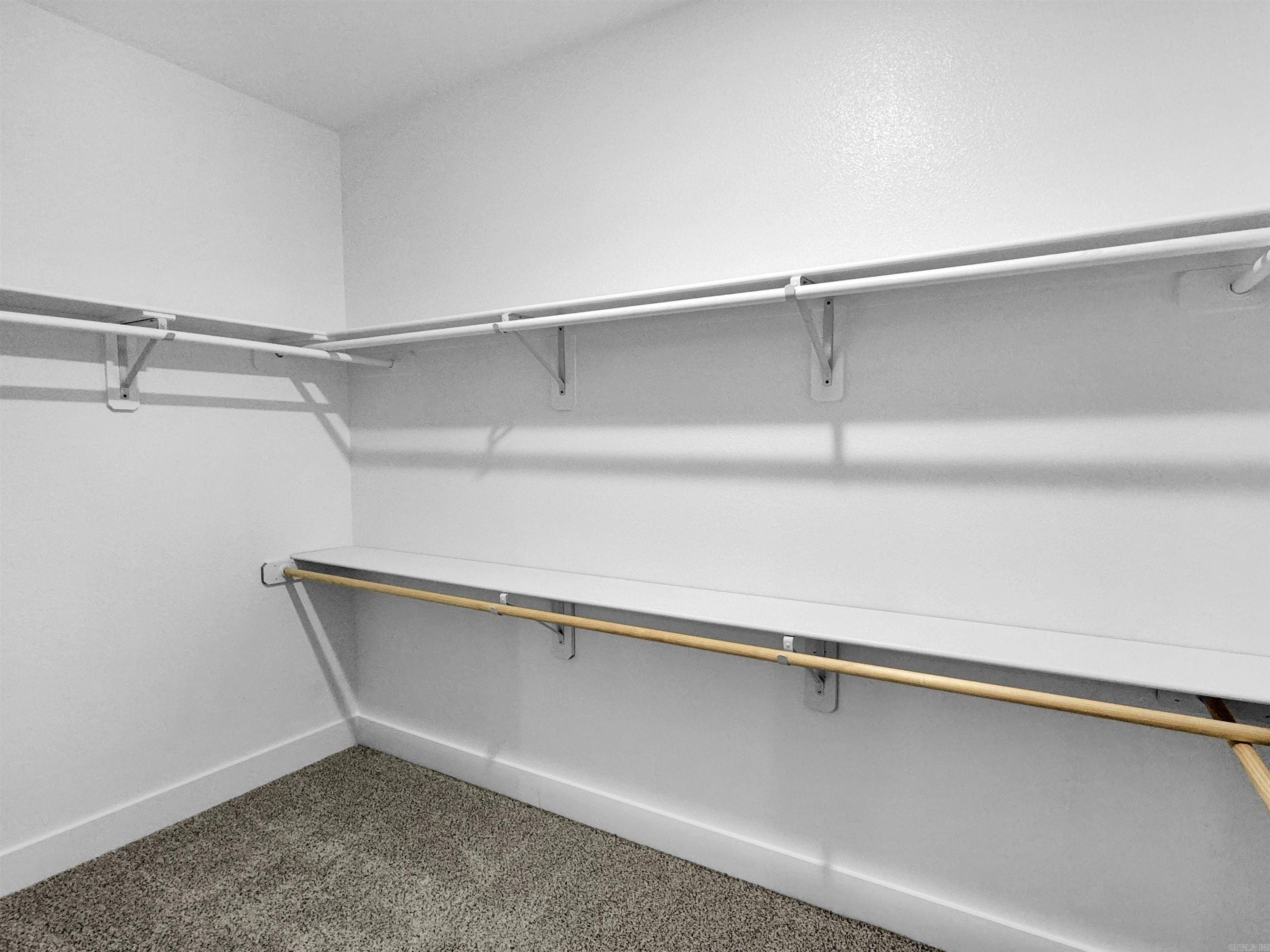 THE RESERVE AT COUNTRY CLUB PHAS - Residential