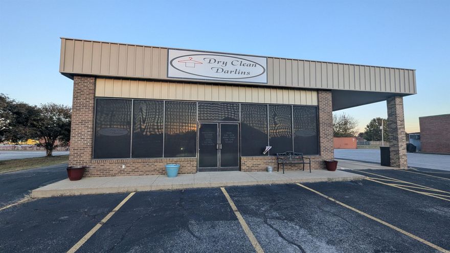 Opportunity in Newport Arkansas This property at 101 Lindley Ln was previously operated as a dry cleaner and is zoned for commercial use with its existing layout and infrastructure it’s well suited for a variety of business ventures whether you’re looking to reopen a service-based operation or transform the space into something entirely new. This property has plenty of space boasting over 2000 sqft+/- Located just off a main road with easy access and parking this building offers flexibility and visibility for any entrepreneur and investors or business owners ready to grow in Newport