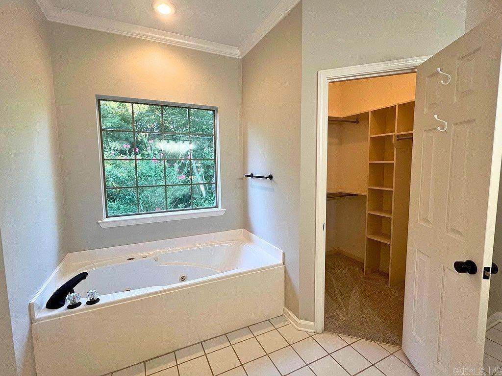 Westbury - Residential Lease