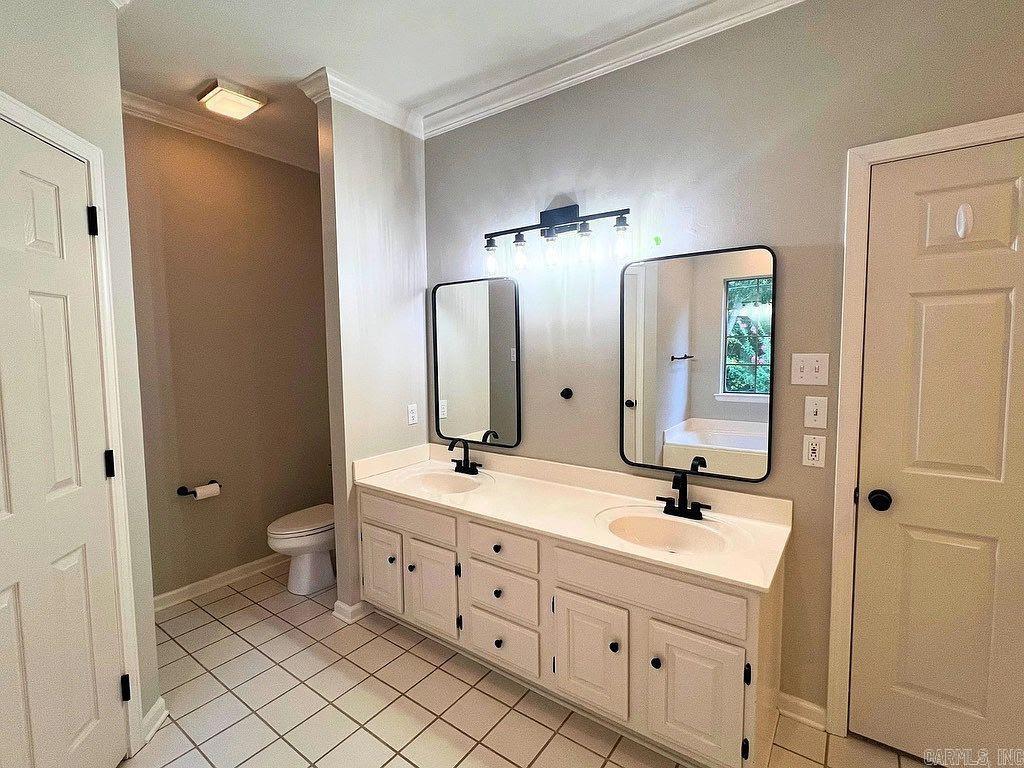 Westbury - Residential Lease