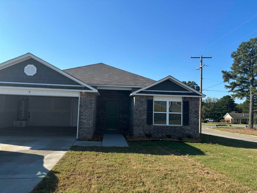 Raleigh plan        ***AGENTS: PLEASE SEE AGENT REMARKS/SHOWING REMARKS FOR VERY IMPORTANT INFORMATION.***