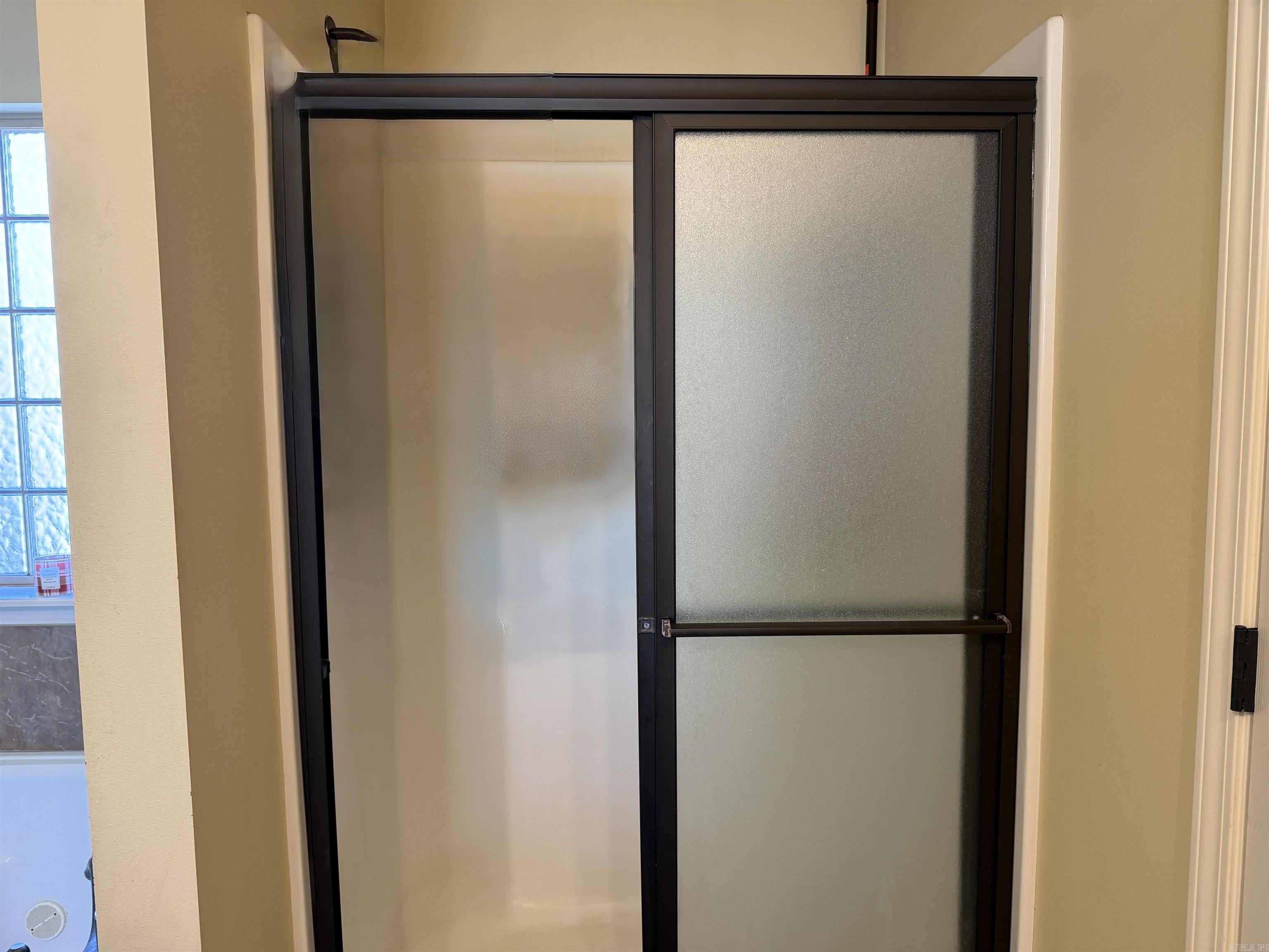 SMOKEY RIDGE - Residential