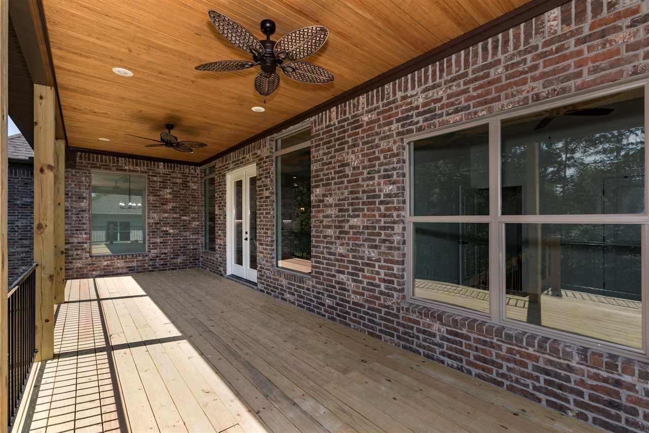 CHENAL VALLEY "CAUREL COURT" - Residential