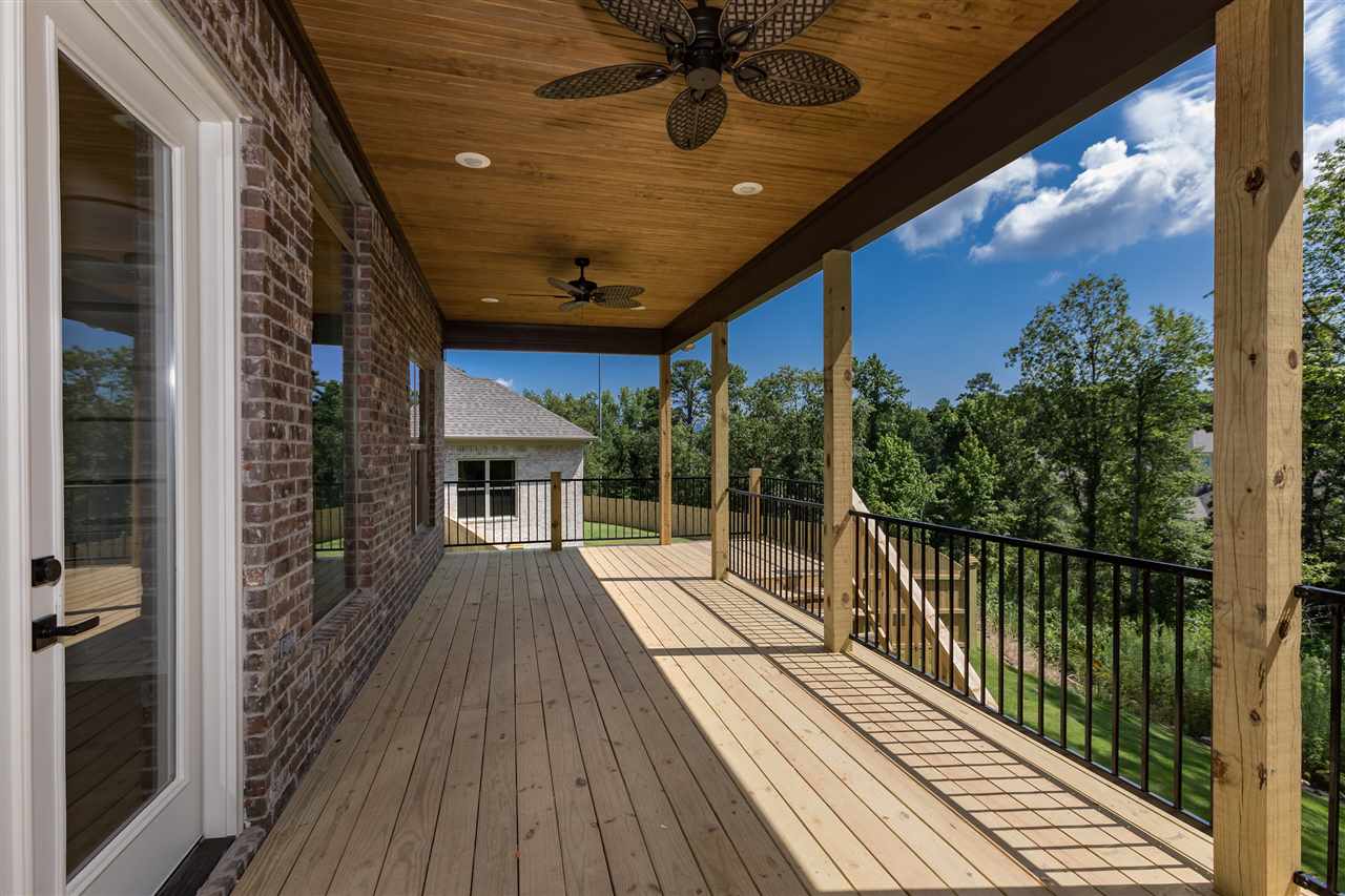 CHENAL VALLEY "CAUREL COURT" - Residential