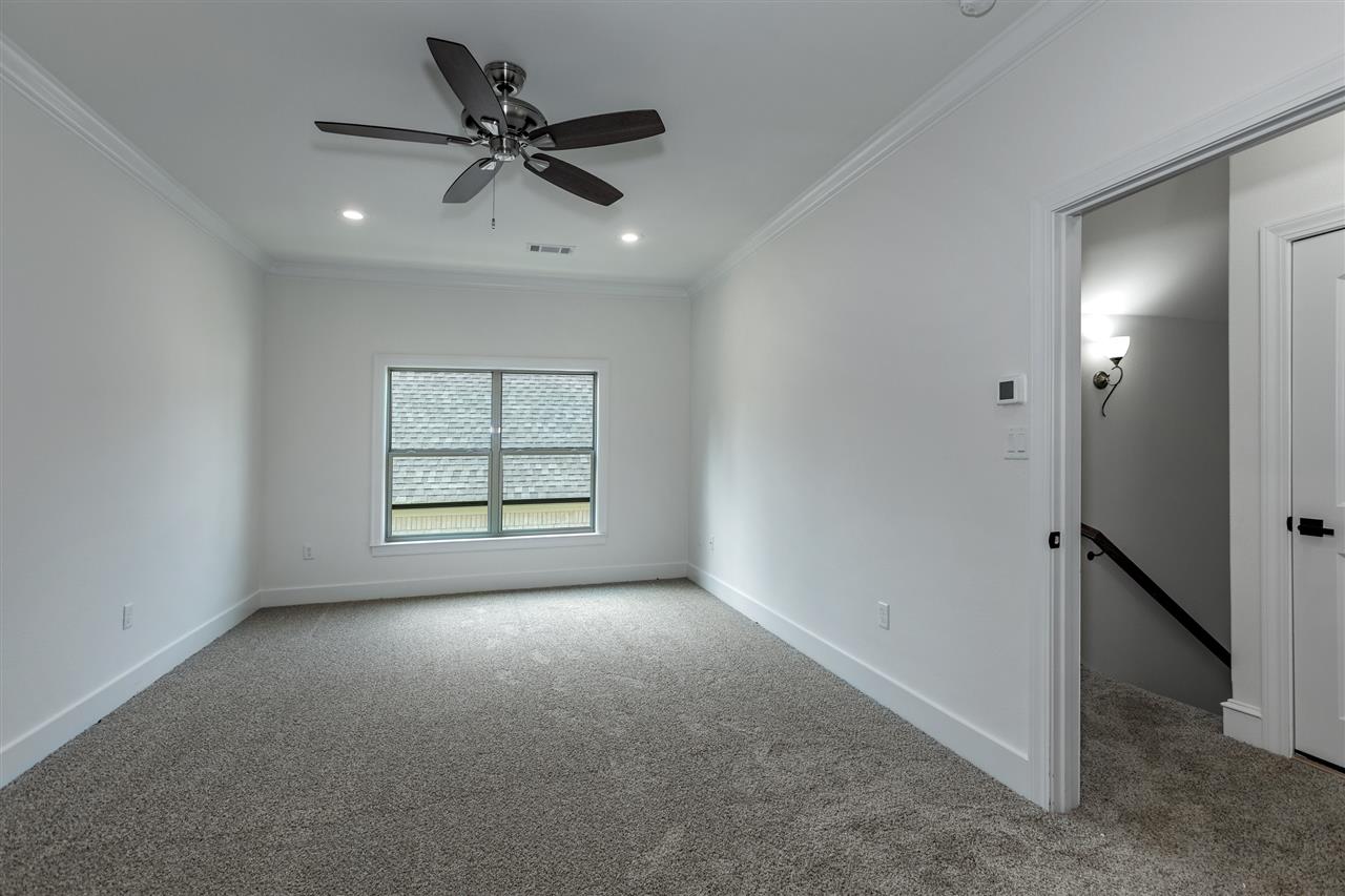 CHENAL VALLEY "CAUREL COURT" - Residential