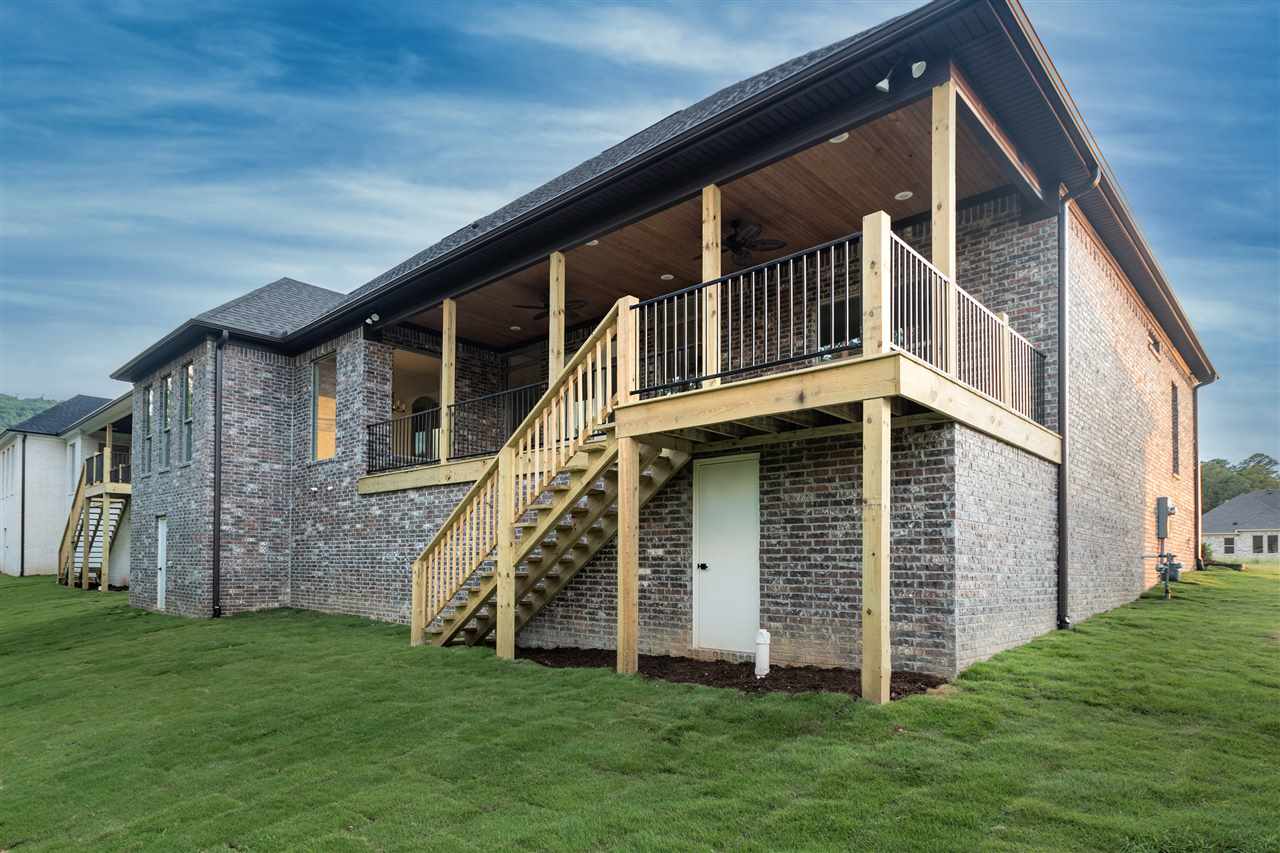 CHENAL VALLEY "CAUREL COURT" - Residential