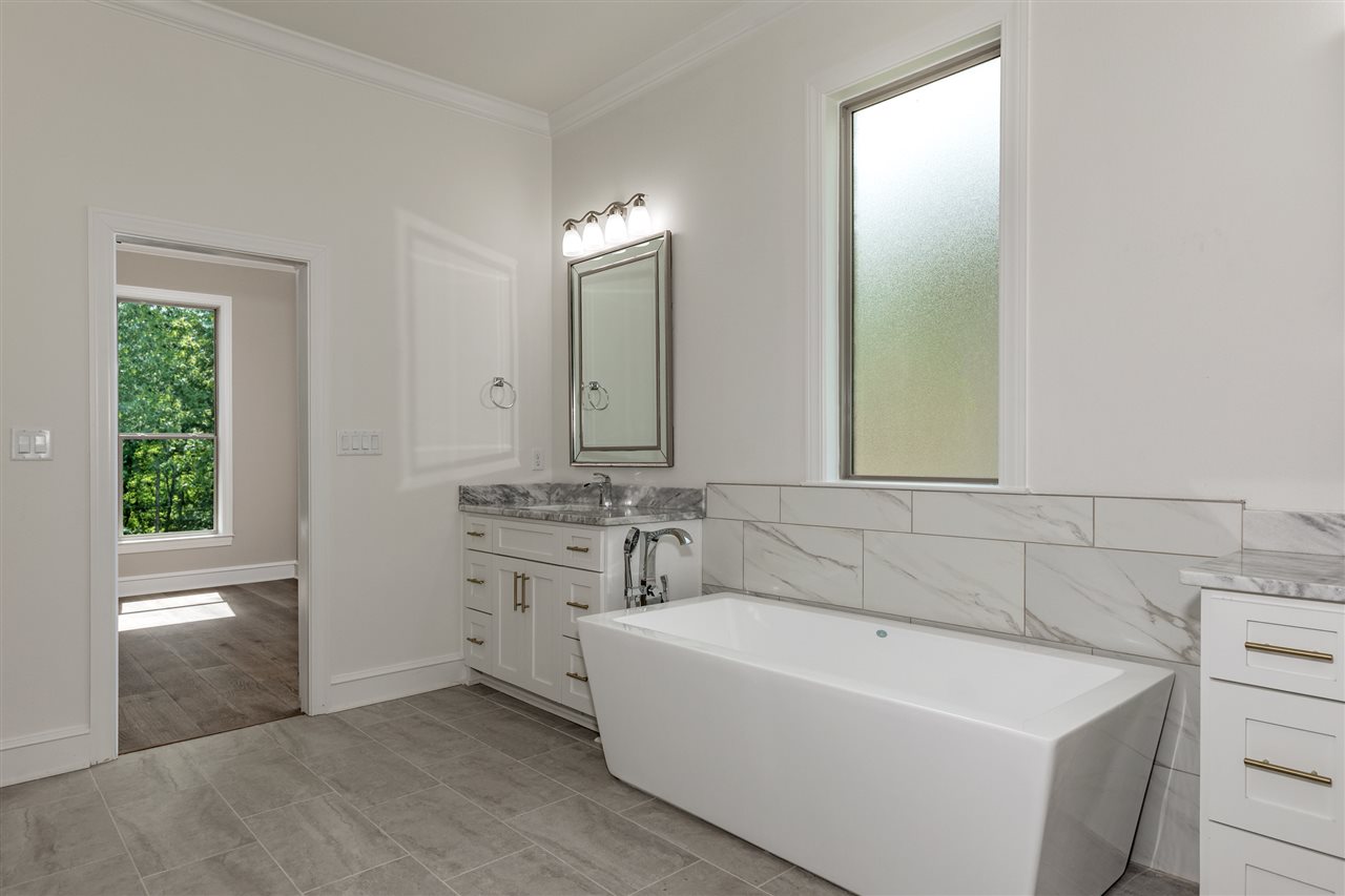 CHENAL VALLEY "CAUREL COURT" - Residential