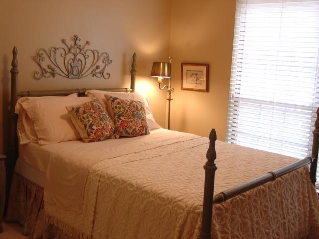 WELLINGTON POINTE - Residential