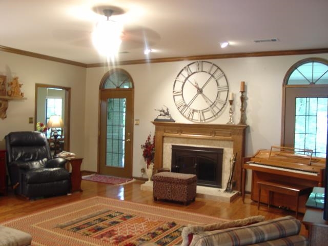 WELLINGTON POINTE - Residential