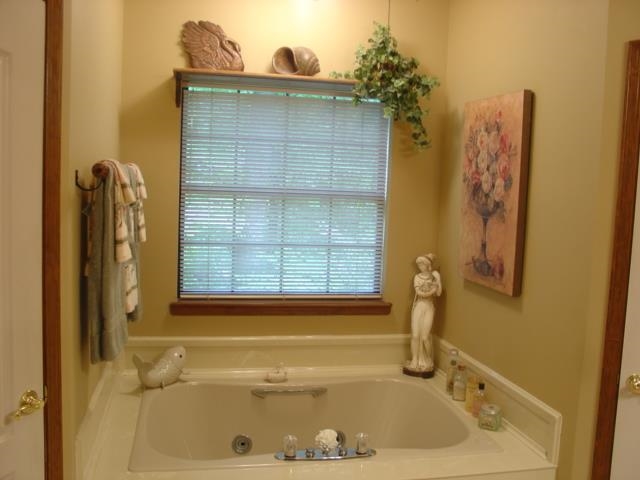 WELLINGTON POINTE - Residential