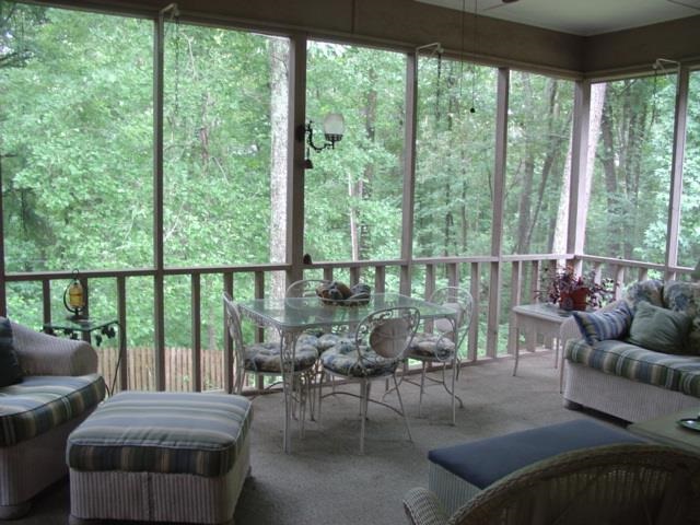 WELLINGTON POINTE - Residential