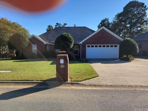 Photo of 117 Ridgeland Drive, Maumelle, AR 72113 (MLS # 26042111)