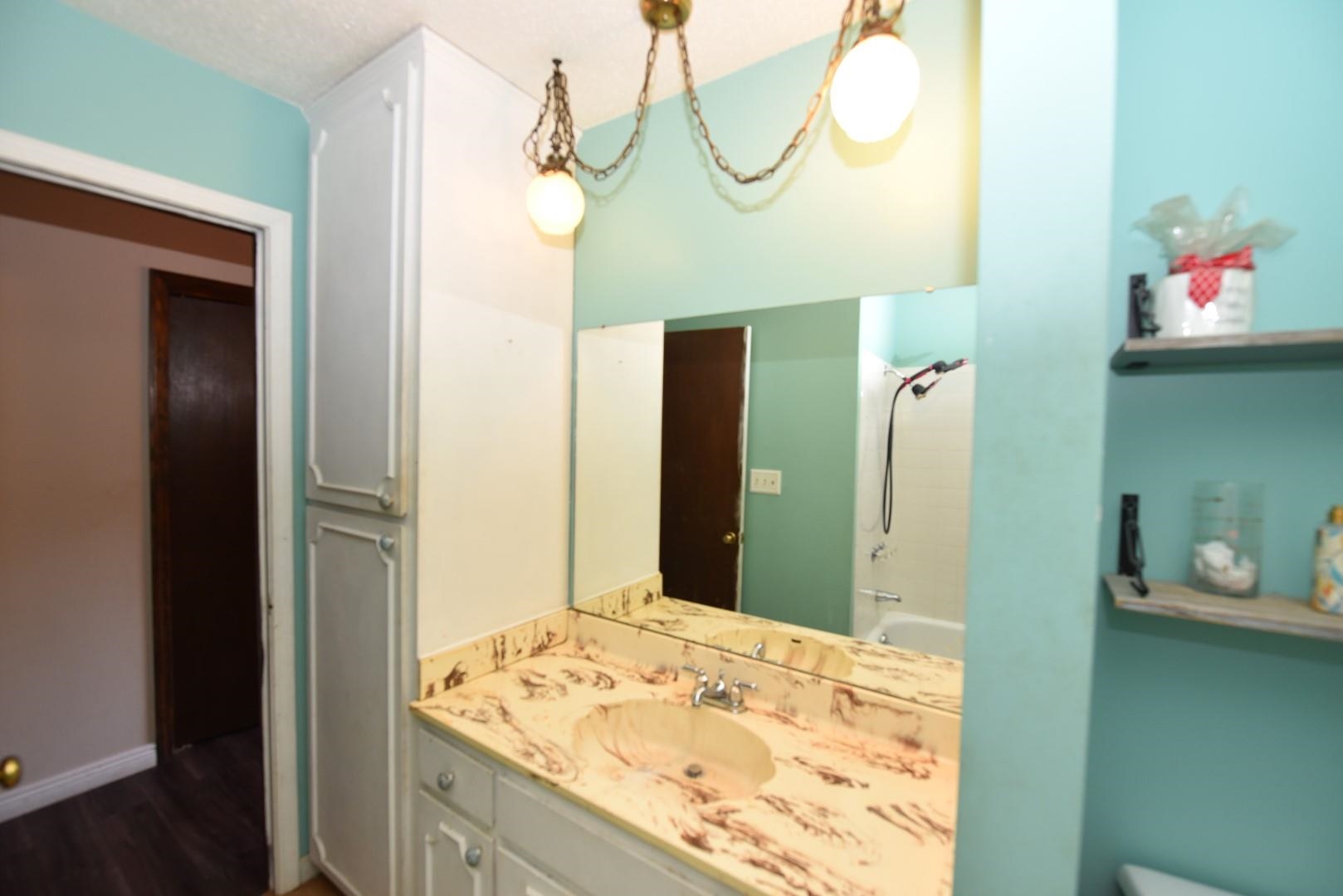 CHELSEA GLADE - Residential