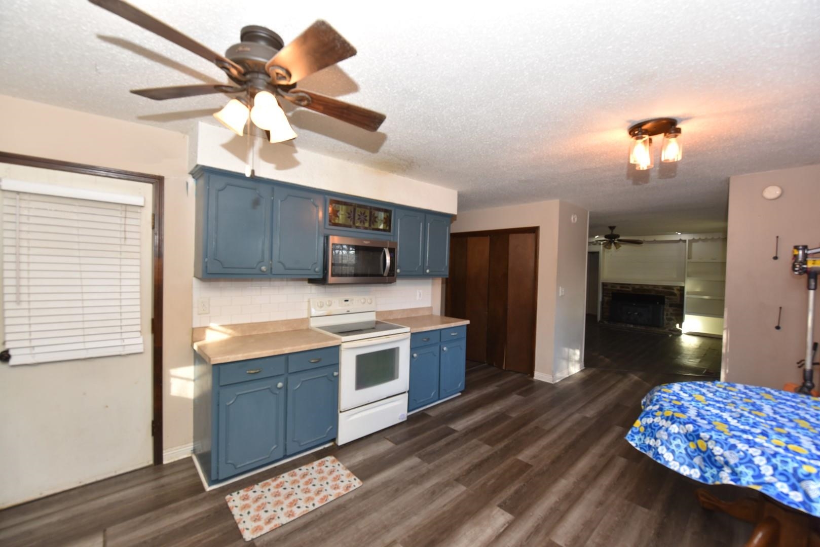 CHELSEA GLADE - Residential