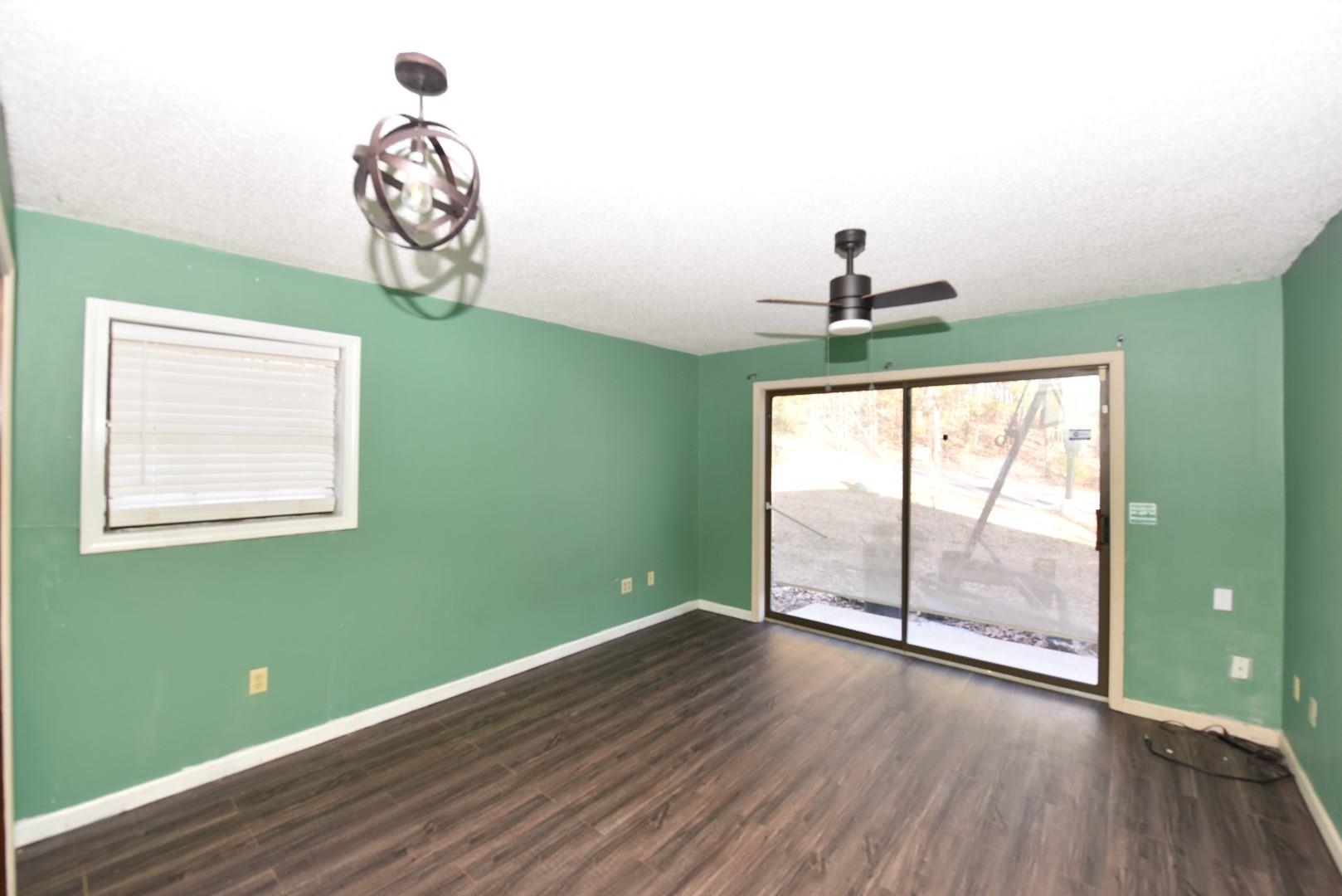 CHELSEA GLADE - Residential