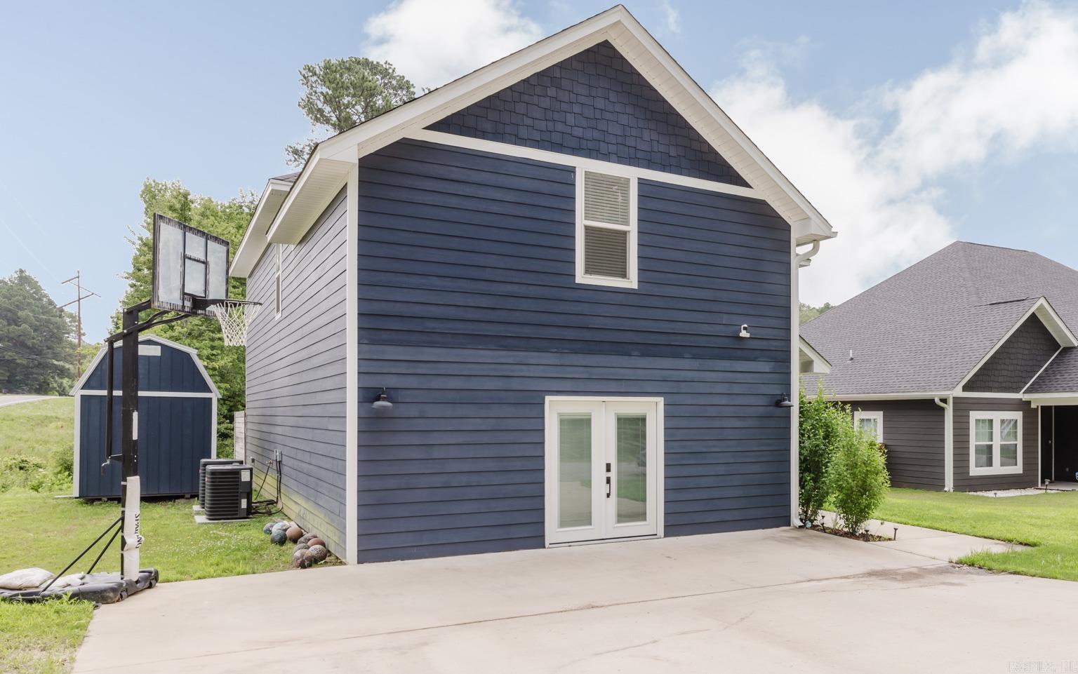 THE WATERS ON TIMBERLAKE - Residential