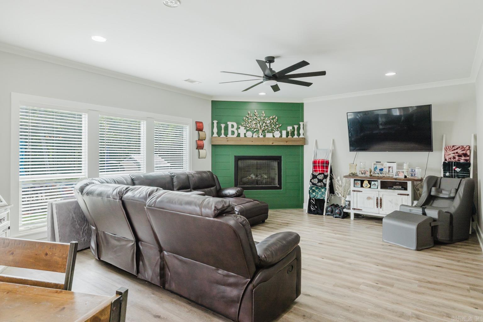 THE WATERS ON TIMBERLAKE - Residential