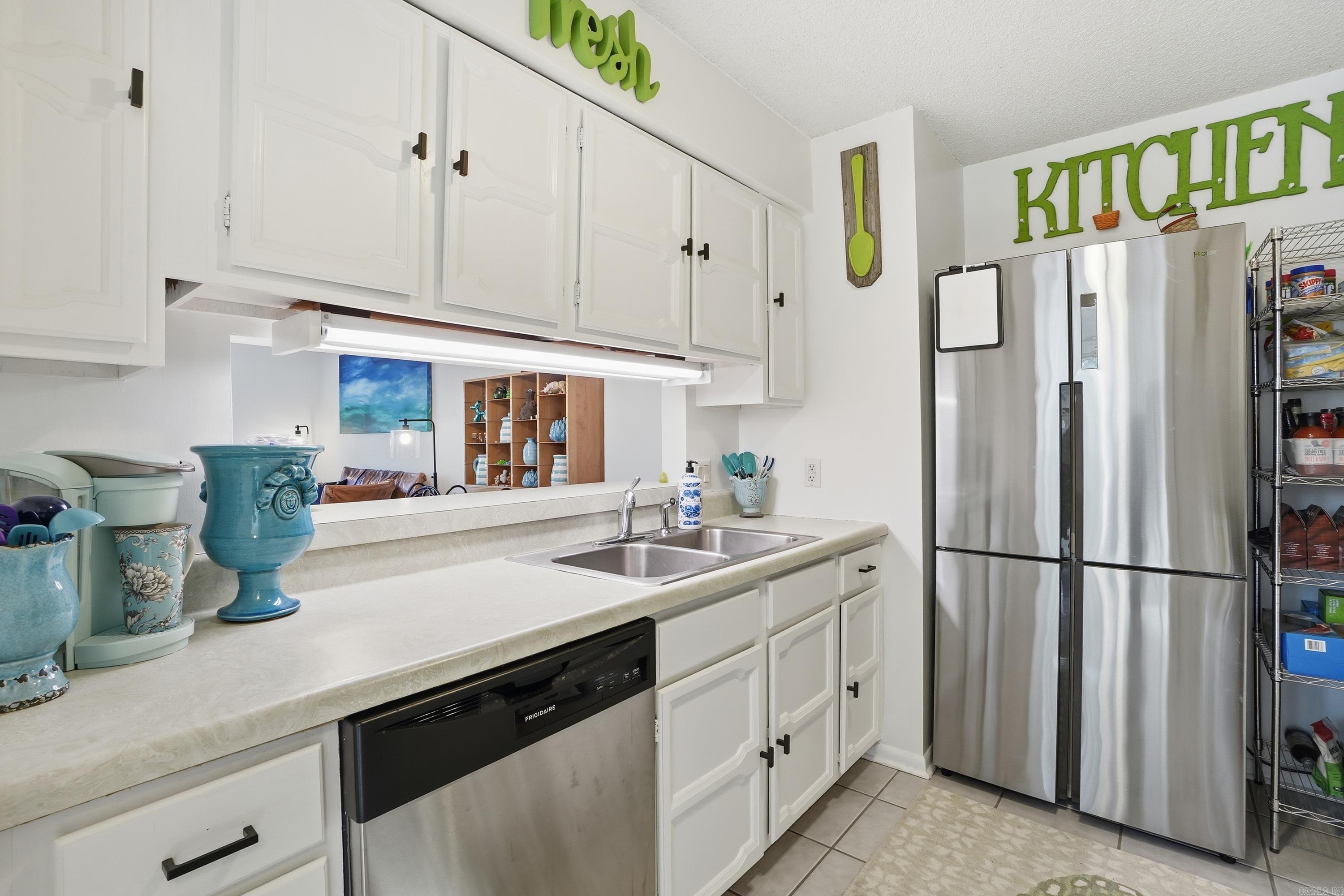 Madrid Courts - Residential