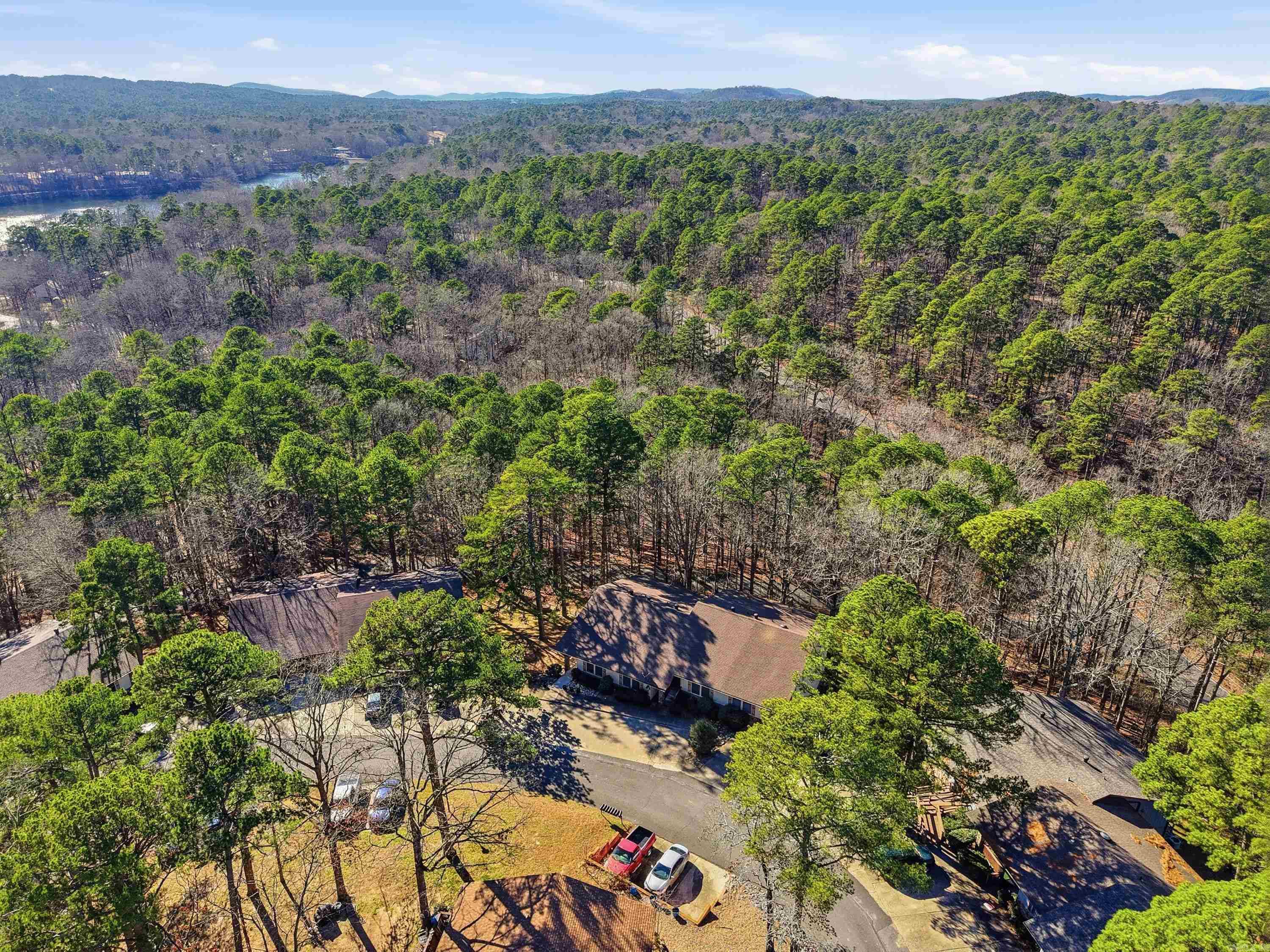 Madrid Courts - Residential