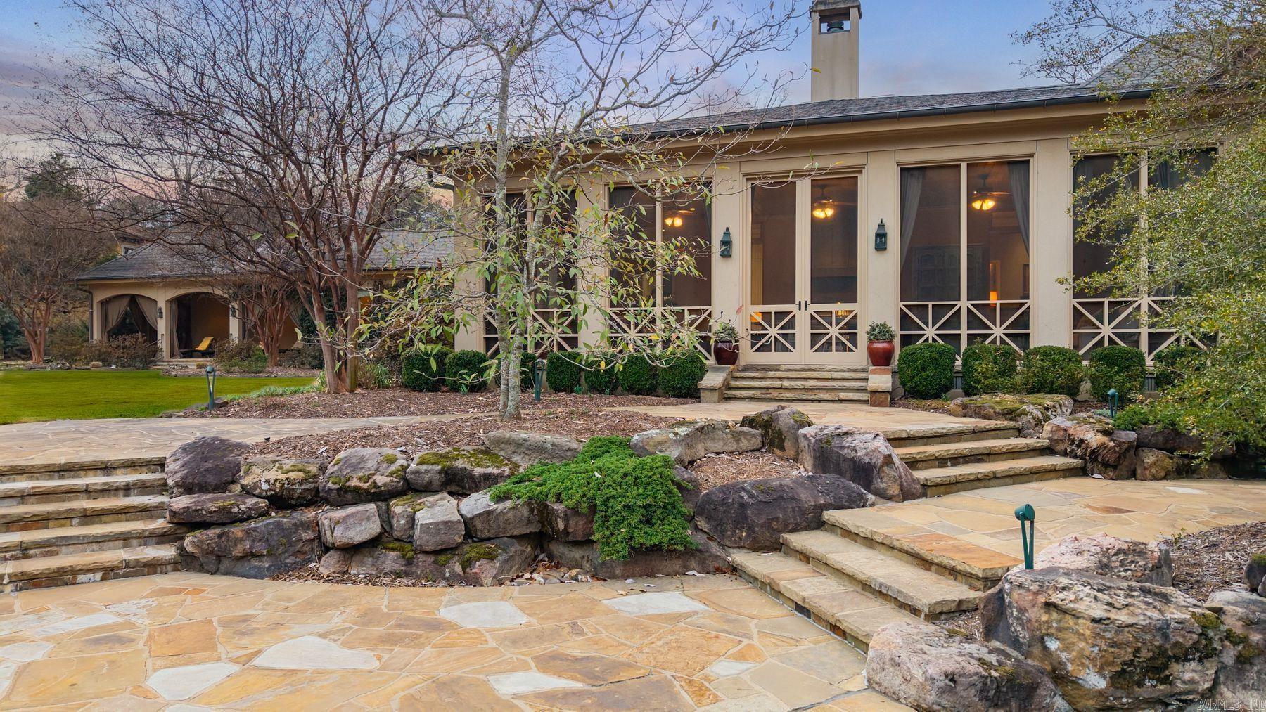 VALLEY FALLS ESTATES - Residential