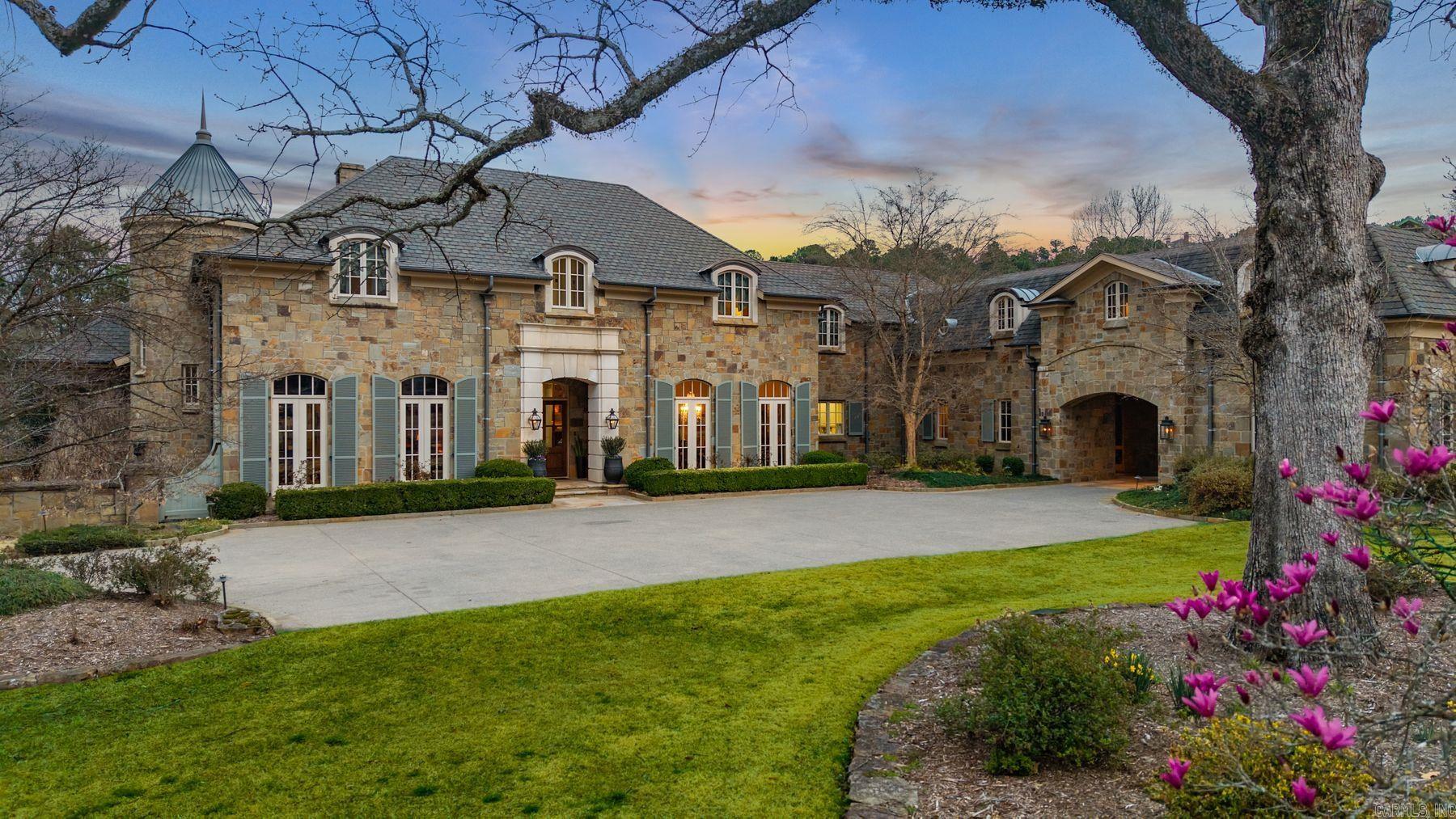 VALLEY FALLS ESTATES - Residential