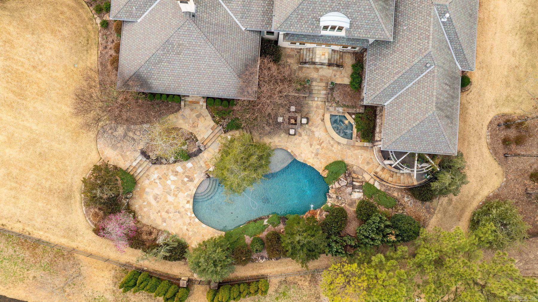 VALLEY FALLS ESTATES - Residential