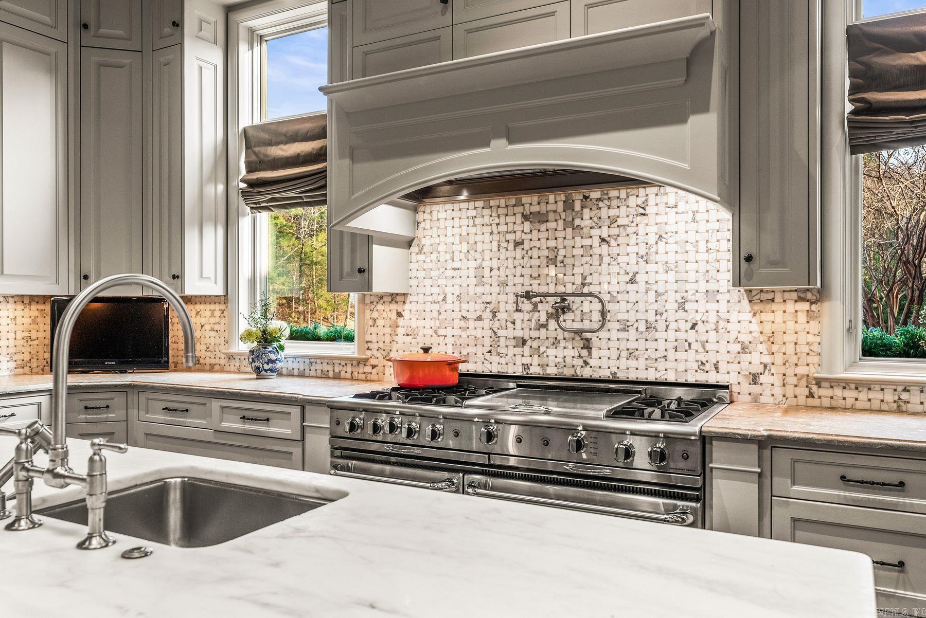 VALLEY FALLS ESTATES - Residential