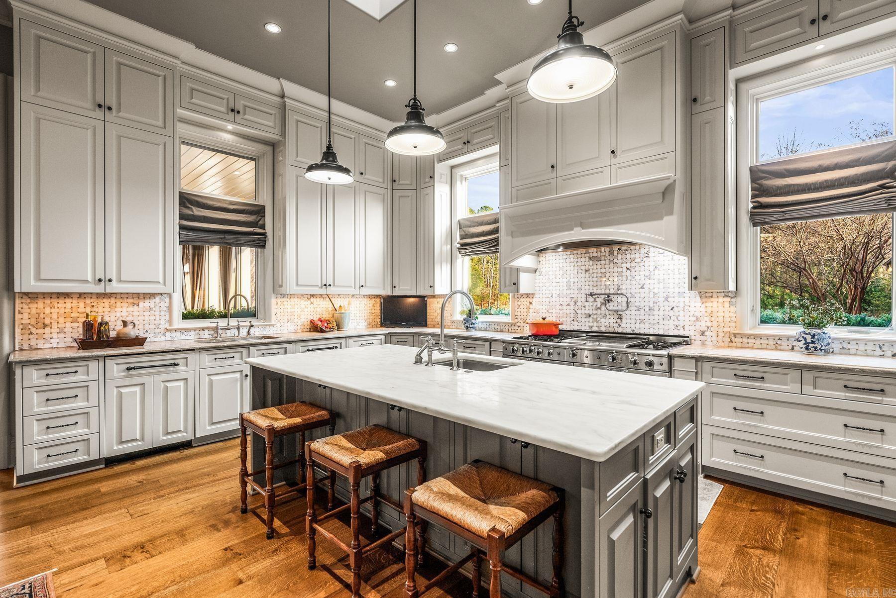 VALLEY FALLS ESTATES - Residential