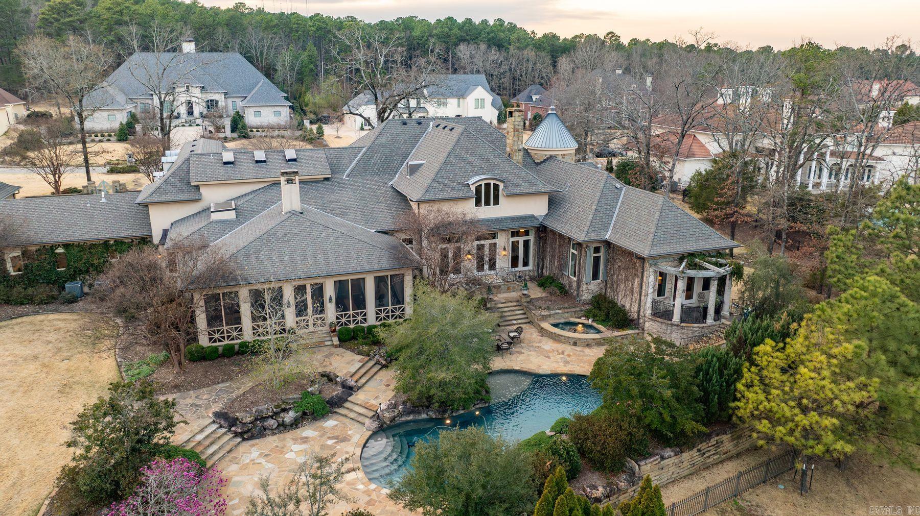 VALLEY FALLS ESTATES - Residential