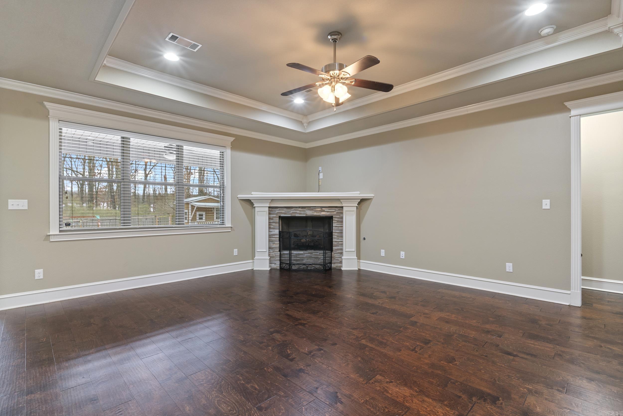 MILLERS GLENN - Residential