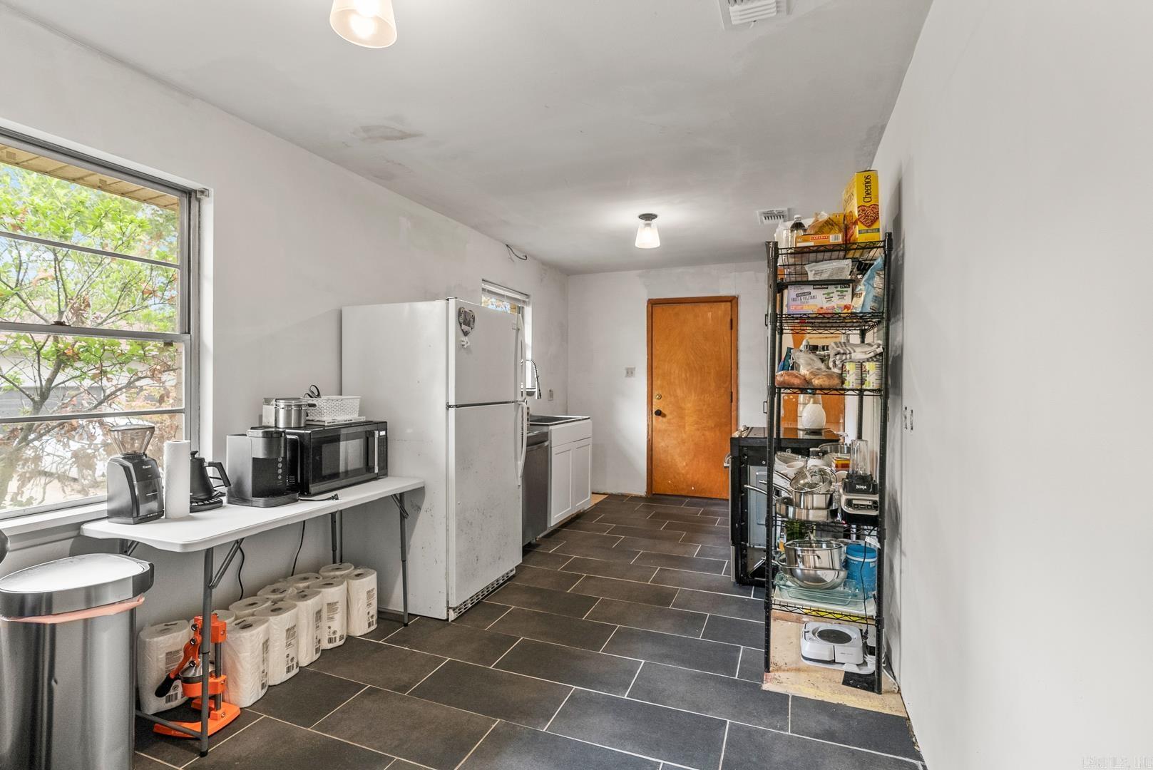 CHERRY & COX - Residential