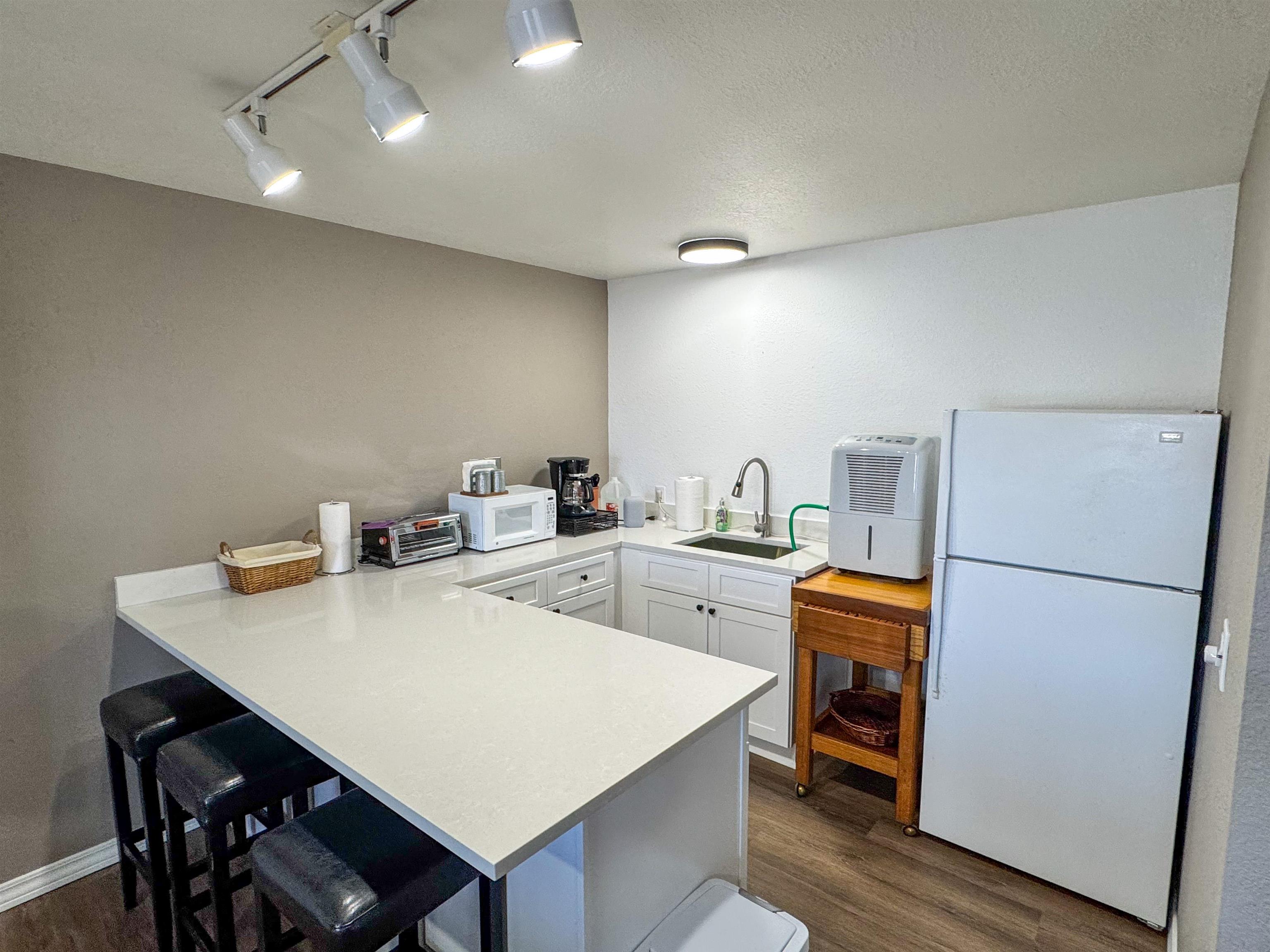 SOUTH SHORE - Residential