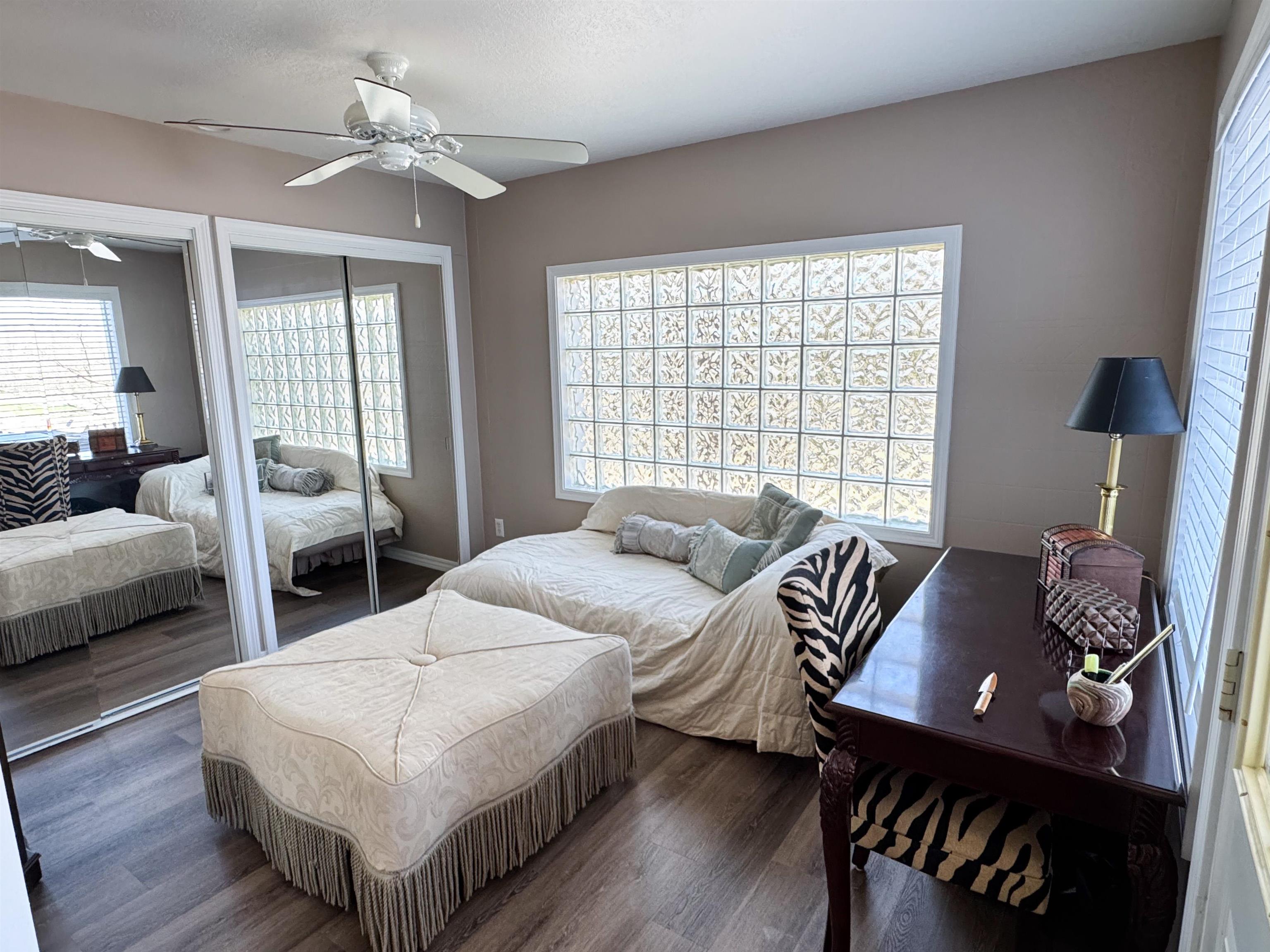 SOUTH SHORE - Residential