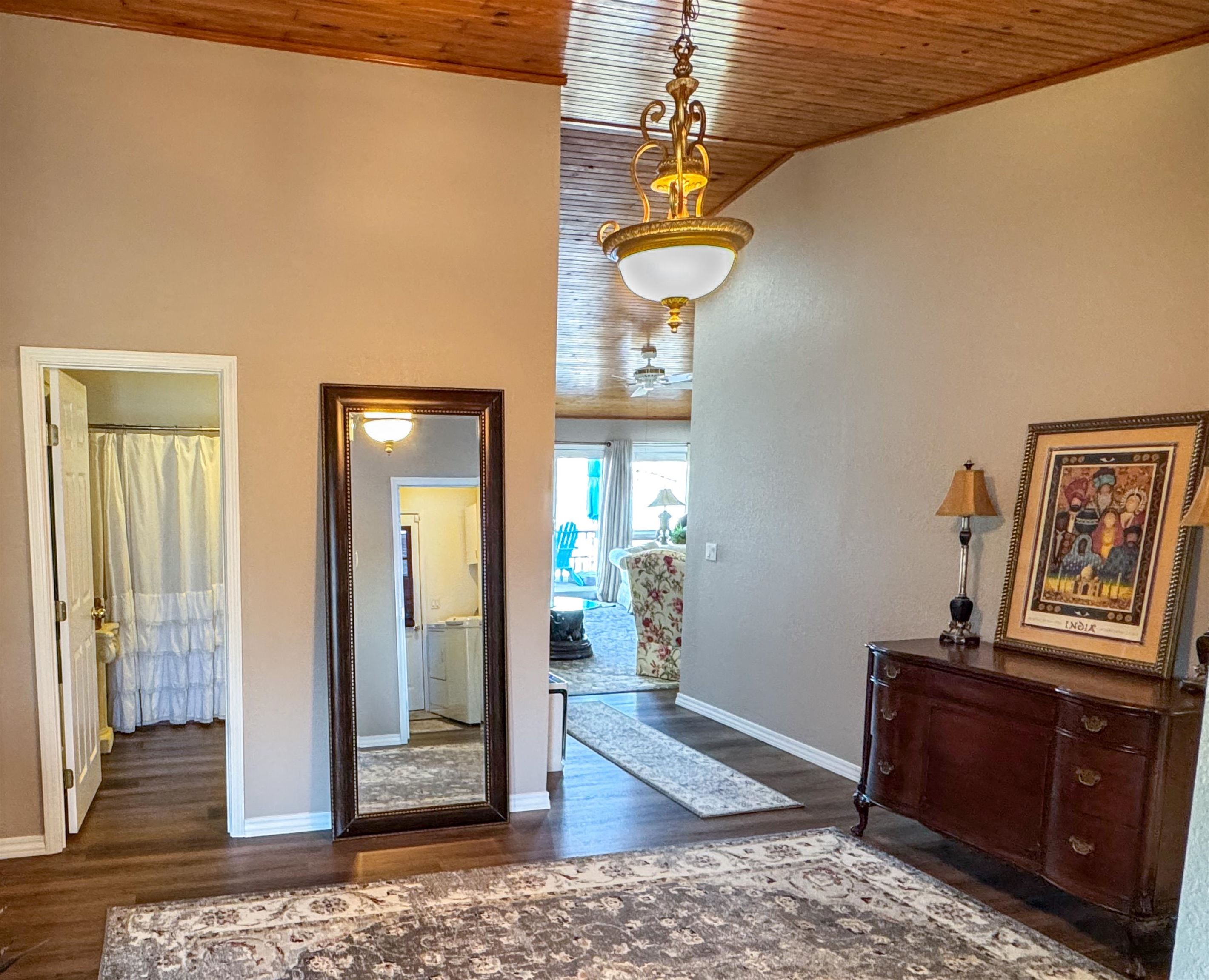 SOUTH SHORE - Residential