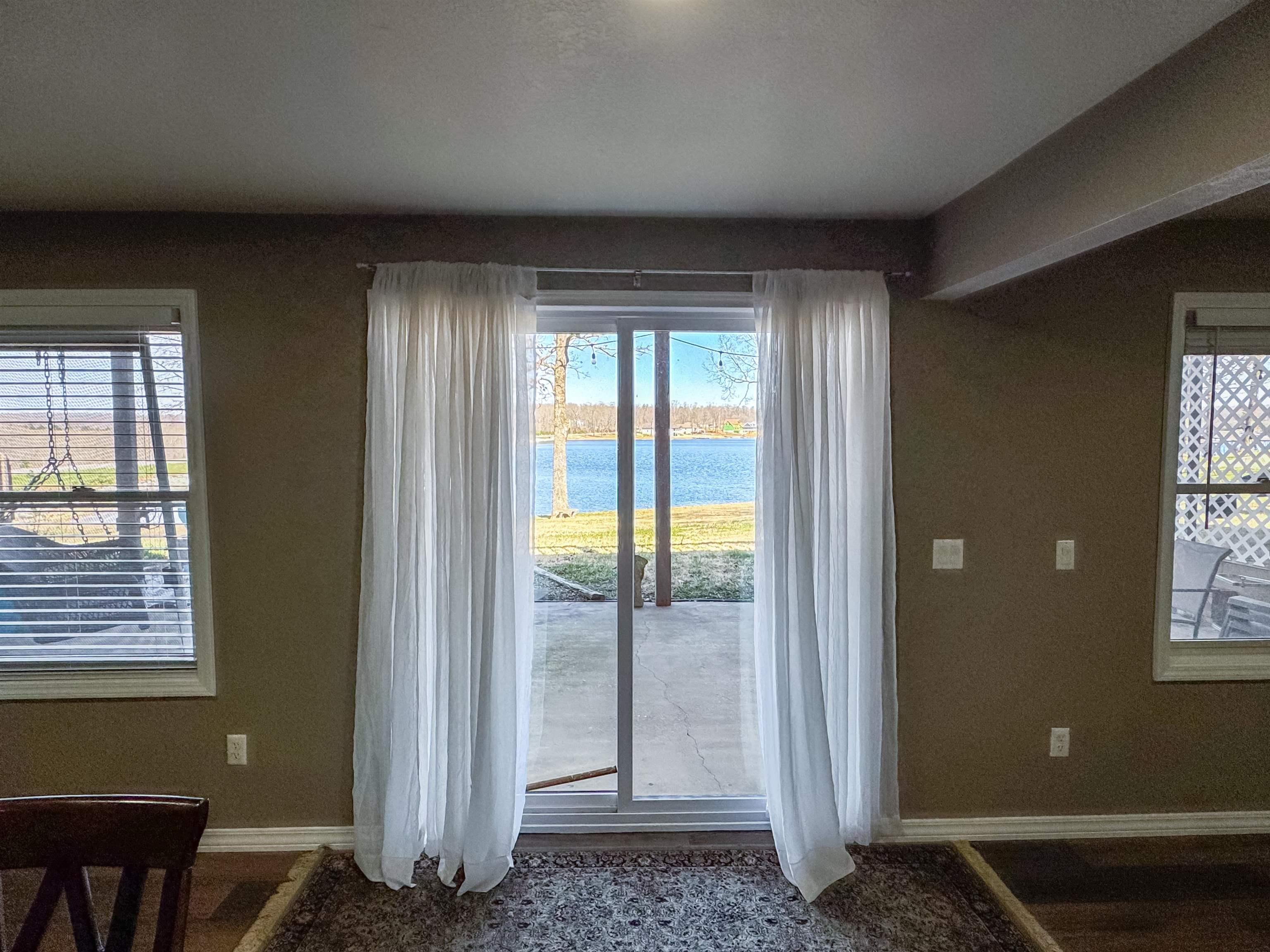 SOUTH SHORE - Residential