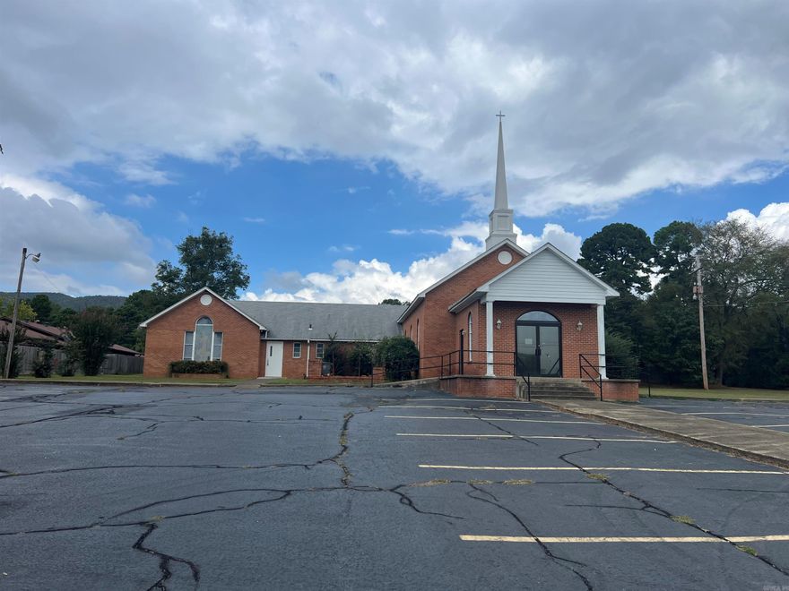 Previous Gardner United Methodist Church.  Any use considered that is allowed by the city.  Approximate 1540 SF Sanctuary with lights, fans, pews, and sound system. Approximate 1275 SF of offices, restrooms, classrooms with some furnishings.  Approximate 560 SF fellowship hall with full kitchen, appliances, dining furnishings, and dishes.  Please allow at least a week for reply on offers as it must be voted on by a board of trustees from the Arkansas Conference of the United Methodist Church (ARCUMC).
