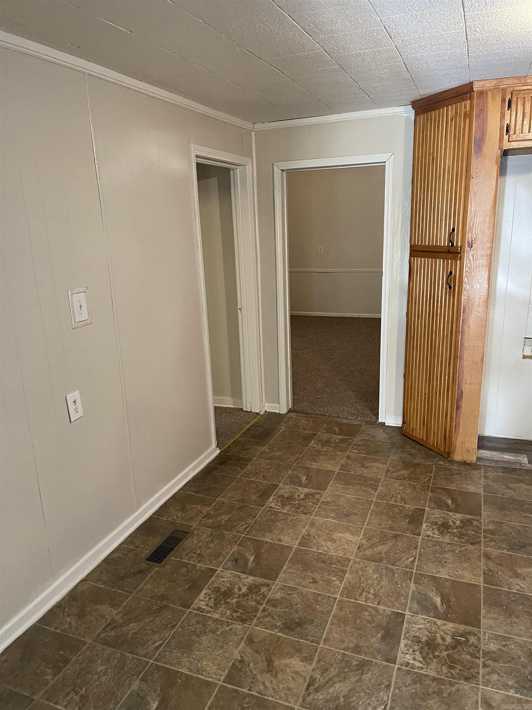 MCGAHHEY/LESLIES - Residential