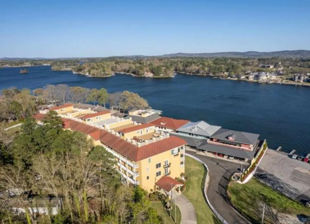 Hot Springs, Arkansas 71913, United States, 2 Bedrooms Bedrooms, ,2 BathroomsBathrooms,Residential,Active,242859