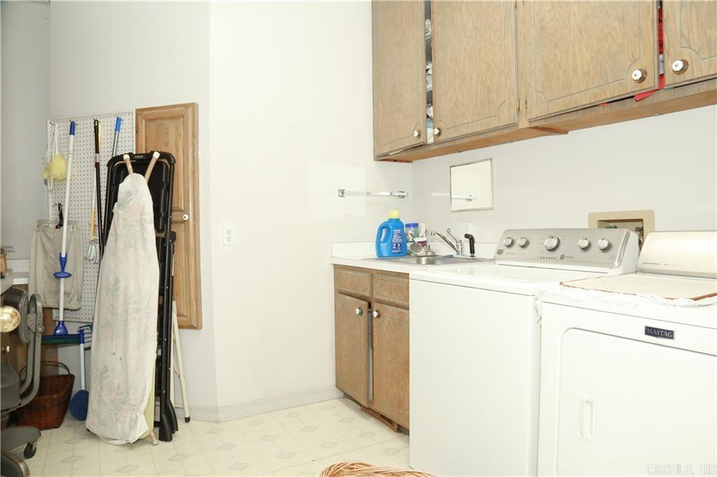 LANDS END - Residential