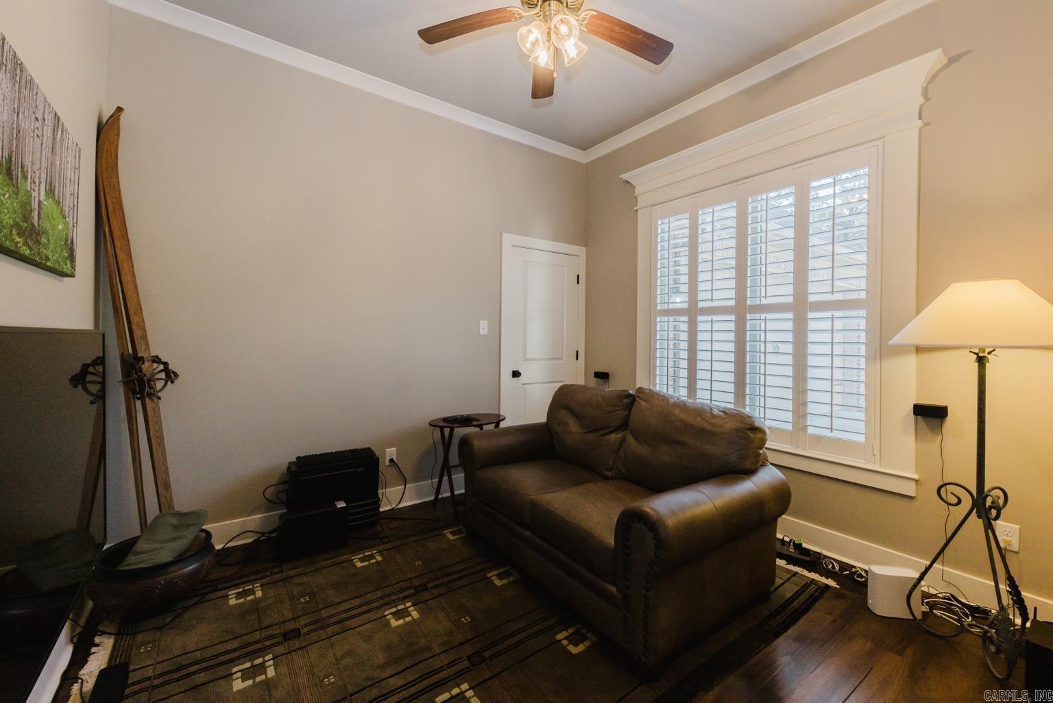 HURRICANE GARDENS - Residential