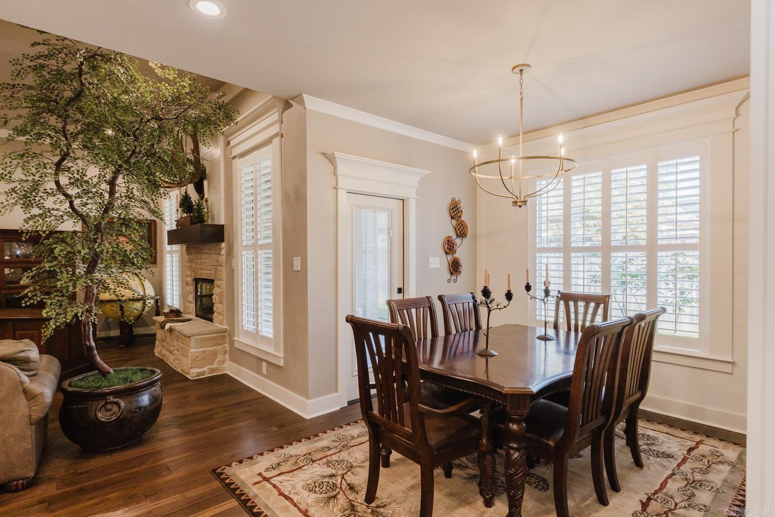 HURRICANE GARDENS - Residential