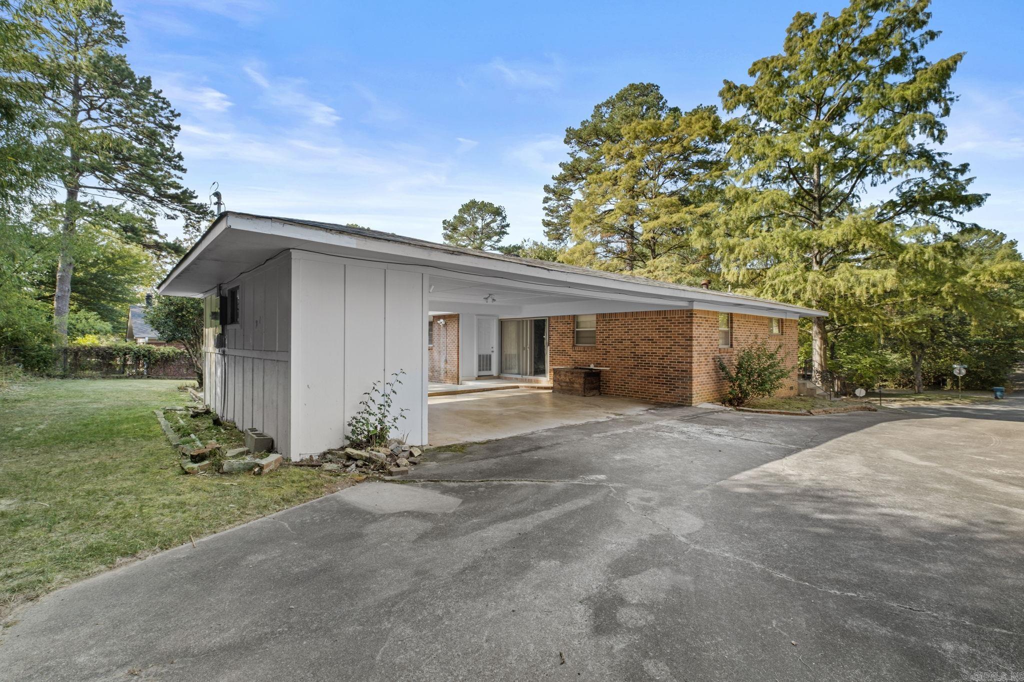 SHANNON HILLS - Residential